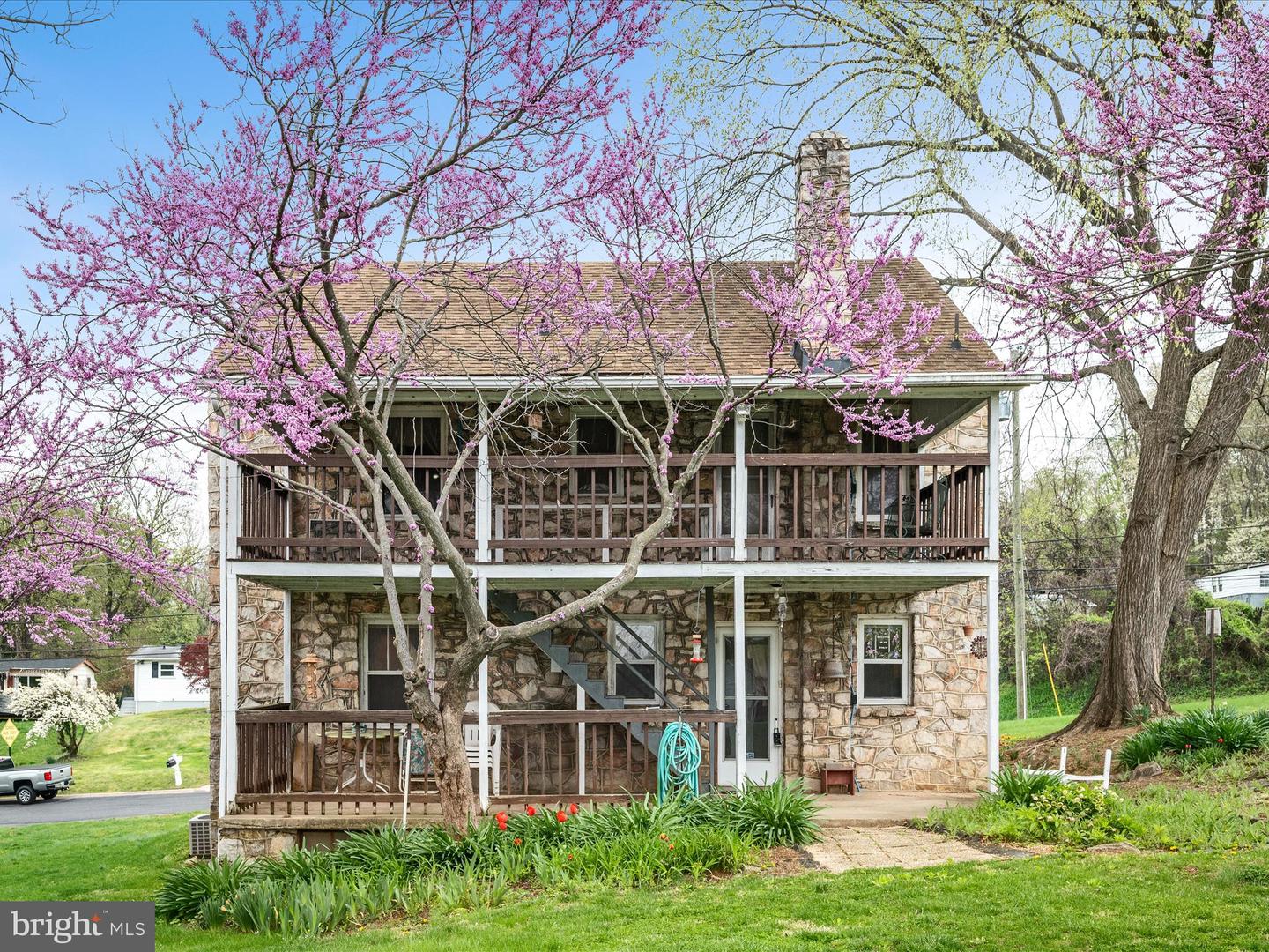 1714 N ROYAL AVE, FRONT ROYAL, Virginia 22630, 4 Bedrooms Bedrooms, ,2 BathroomsBathrooms,Residential,For sale,1714 N ROYAL AVE,VAWR2012584 MLS # VAWR2012584 1714 N ROYAL AVE, FRONT ROYAL, Virginia 22630, 4 Bedrooms Bedrooms, ,2 BathroomsBathrooms,Residential,For sale,1714 N ROYAL AVE,VAWR2012584 MLS # VAWR2012584