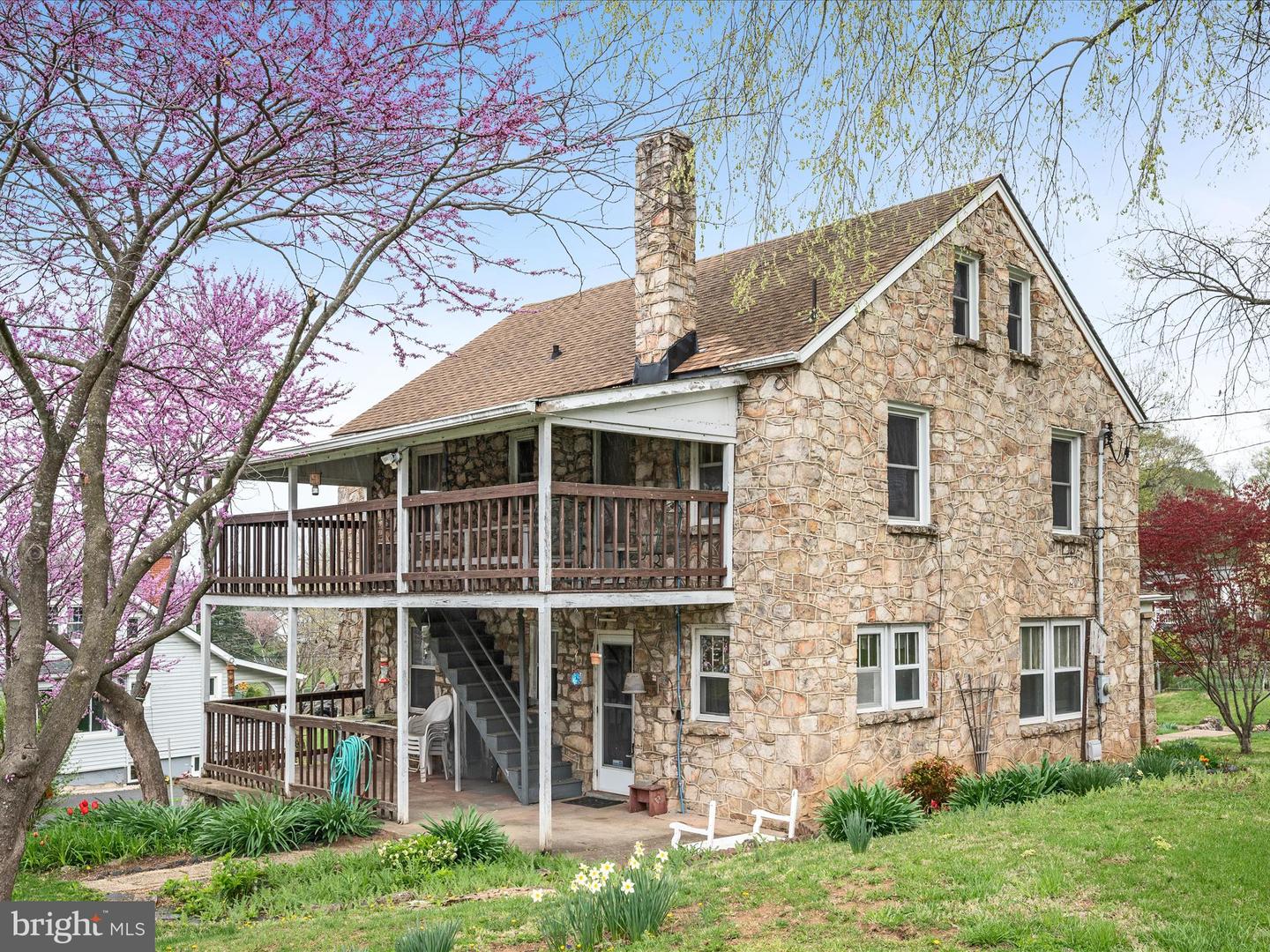 1714 N ROYAL AVE, FRONT ROYAL, Virginia 22630, 4 Bedrooms Bedrooms, ,2 BathroomsBathrooms,Residential,For sale,1714 N ROYAL AVE,VAWR2012584 MLS # VAWR2012584 1714 N ROYAL AVE, FRONT ROYAL, Virginia 22630, 4 Bedrooms Bedrooms, ,2 BathroomsBathrooms,Residential,For sale,1714 N ROYAL AVE,VAWR2012584 MLS # VAWR2012584