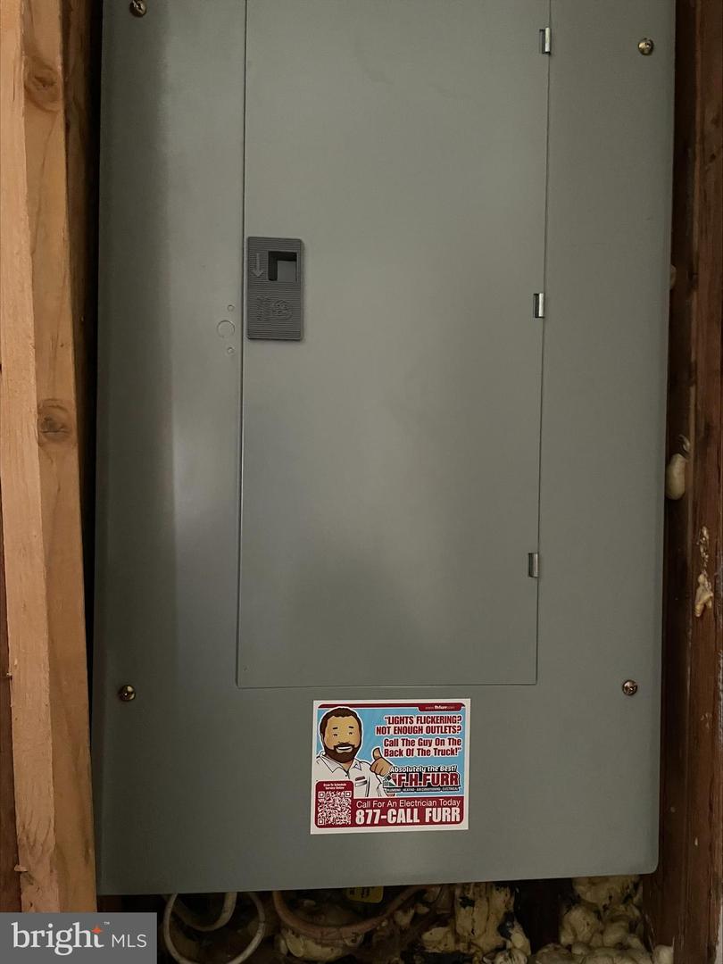 2942 WETHERBURN CT, WOODBRIDGE, Virginia 22191, 3 Bedrooms Bedrooms, 8 Rooms Rooms,1 BathroomBathrooms,Residential,For sale,2942 WETHERBURN CT,VAPW2107546 MLS # VAPW2107546