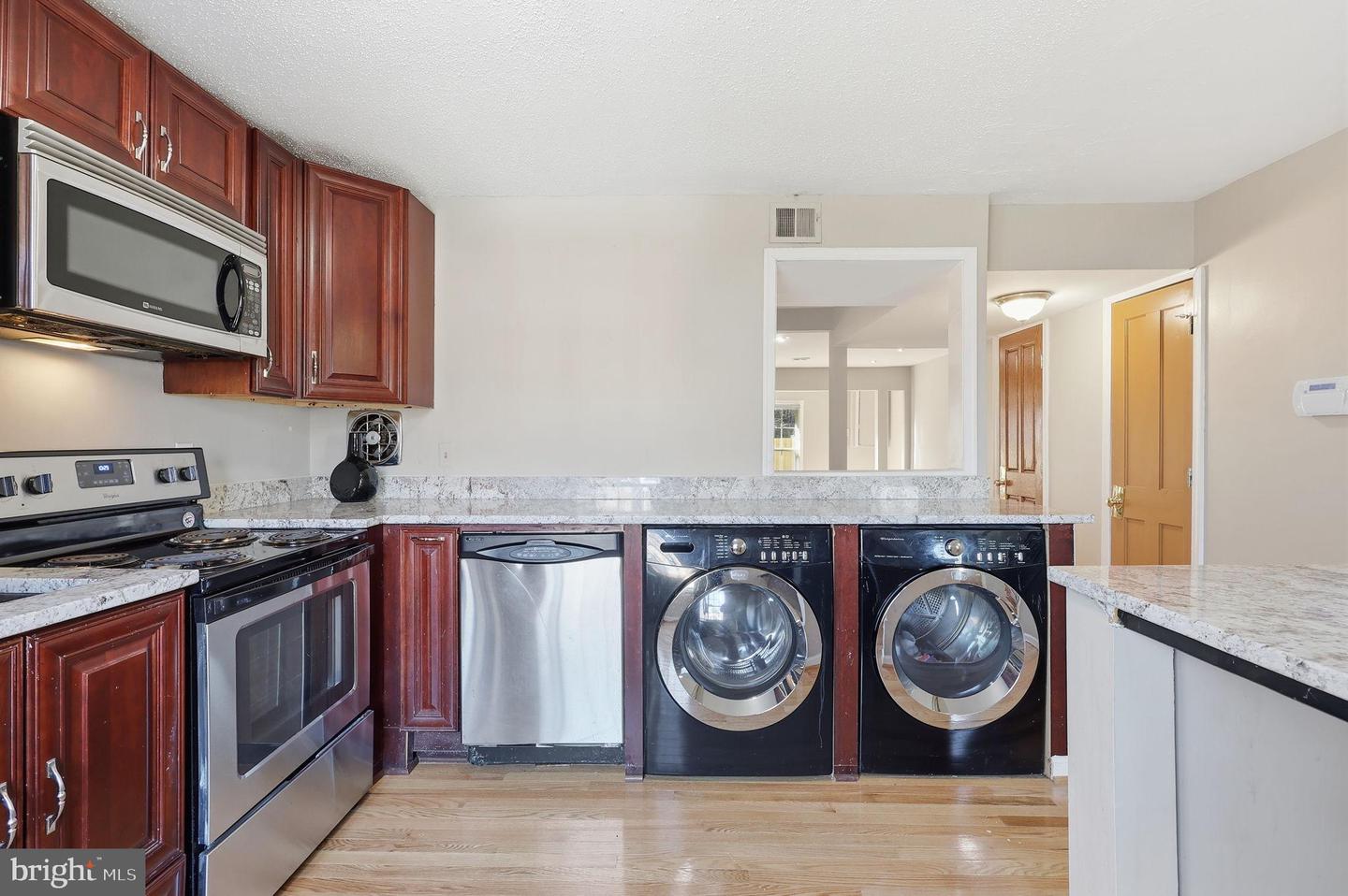 2942 WETHERBURN CT, WOODBRIDGE, Virginia 22191, 3 Bedrooms Bedrooms, 8 Rooms Rooms,1 BathroomBathrooms,Residential,For sale,2942 WETHERBURN CT,VAPW2107546 MLS # VAPW2107546 2942 WETHERBURN CT, WOODBRIDGE, Virginia 22191, 3 Bedrooms Bedrooms, 8 Rooms Rooms,1 BathroomBathrooms,Residential,For sale,2942 WETHERBURN CT,VAPW2107546 MLS # VAPW2107546