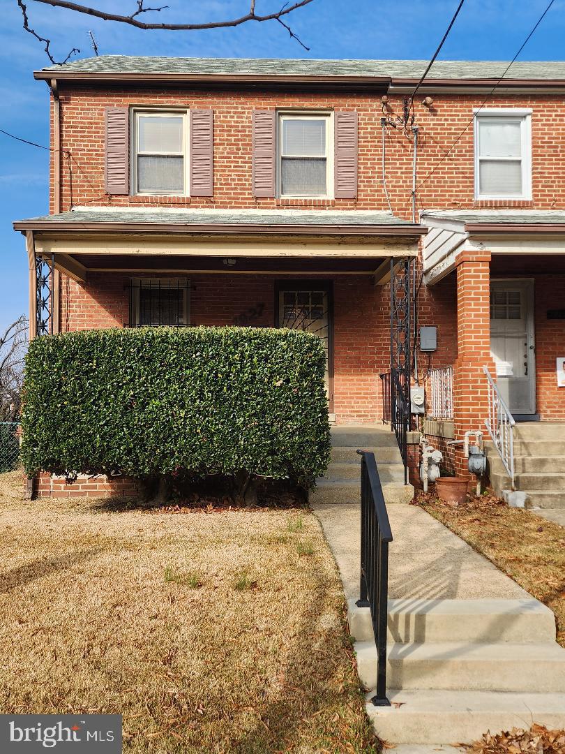 1927 21ST PL SE, WASHINGTON, District Of Columbia 20020, 3 Bedrooms Bedrooms, 8 Rooms Rooms,1 BathroomBathrooms,Residential,For sale,1927 21ST PL SE,DCDC2234612 MLS # DCDC2234612