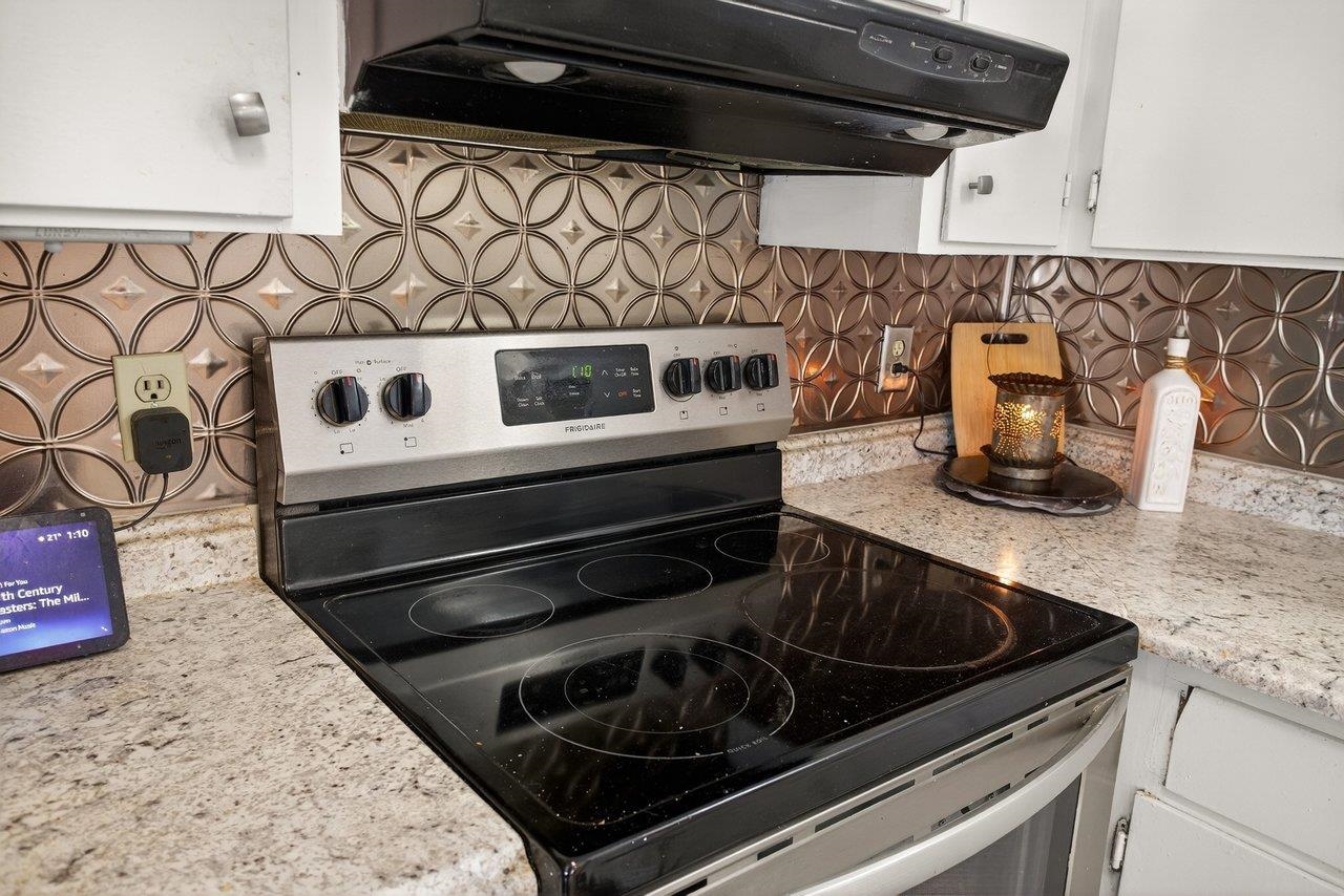 1960 MCCALL DR, DAYTON, Virginia 22821, 3 Bedrooms Bedrooms, ,2 BathroomsBathrooms,Residential,1960 MCCALL DR,672894 MLS # 672894 1960 MCCALL DR, DAYTON, Virginia 22821, 3 Bedrooms Bedrooms, ,2 BathroomsBathrooms,Residential,1960 MCCALL DR,672894 MLS # 672894