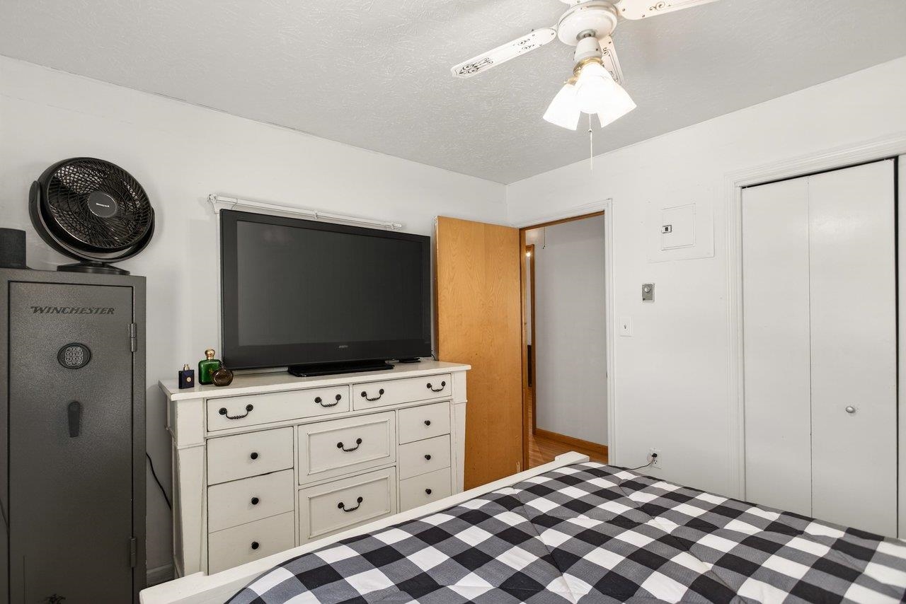 1960 MCCALL DR, DAYTON, Virginia 22821, 3 Bedrooms Bedrooms, ,2 BathroomsBathrooms,Residential,1960 MCCALL DR,672894 MLS # 672894 1960 MCCALL DR, DAYTON, Virginia 22821, 3 Bedrooms Bedrooms, ,2 BathroomsBathrooms,Residential,1960 MCCALL DR,672894 MLS # 672894