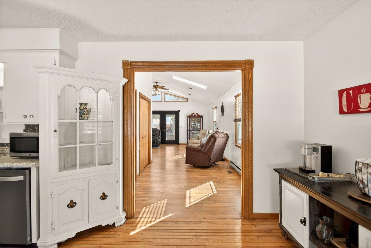 1960 MCCALL DR, DAYTON, Virginia 22821, 3 Bedrooms Bedrooms, ,2 BathroomsBathrooms,Residential,1960 MCCALL DR,672894 MLS # 672894 1960 MCCALL DR, DAYTON, Virginia 22821, 3 Bedrooms Bedrooms, ,2 BathroomsBathrooms,Residential,1960 MCCALL DR,672894 MLS # 672894