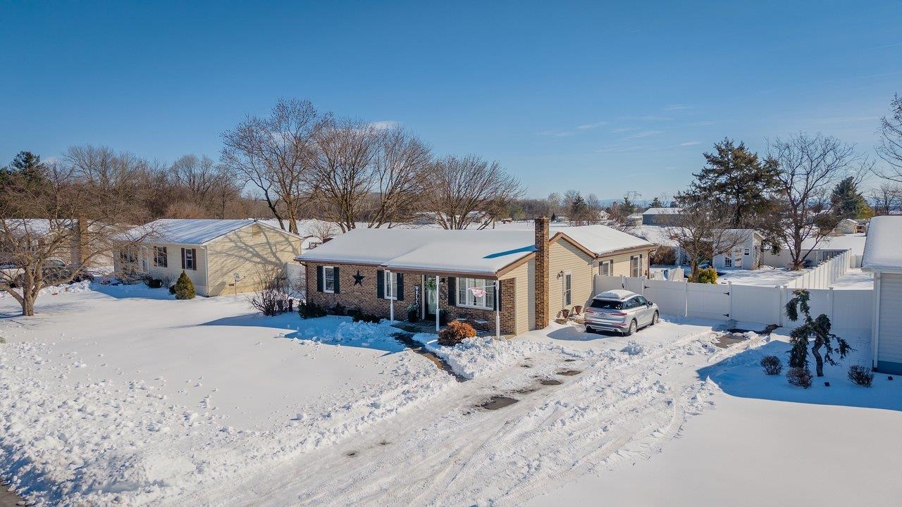 1960 MCCALL DR, DAYTON, Virginia 22821, 3 Bedrooms Bedrooms, ,2 BathroomsBathrooms,Residential,1960 MCCALL DR,672894 MLS # 672894 1960 MCCALL DR, DAYTON, Virginia 22821, 3 Bedrooms Bedrooms, ,2 BathroomsBathrooms,Residential,1960 MCCALL DR,672894 MLS # 672894