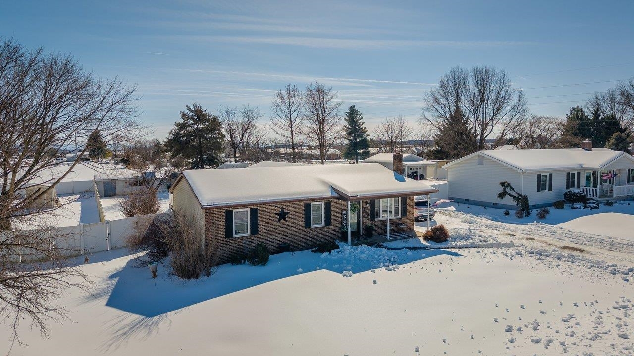 1960 MCCALL DR, DAYTON, Virginia 22821, 3 Bedrooms Bedrooms, ,2 BathroomsBathrooms,Residential,1960 MCCALL DR,672894 MLS # 672894 1960 MCCALL DR, DAYTON, Virginia 22821, 3 Bedrooms Bedrooms, ,2 BathroomsBathrooms,Residential,1960 MCCALL DR,672894 MLS # 672894