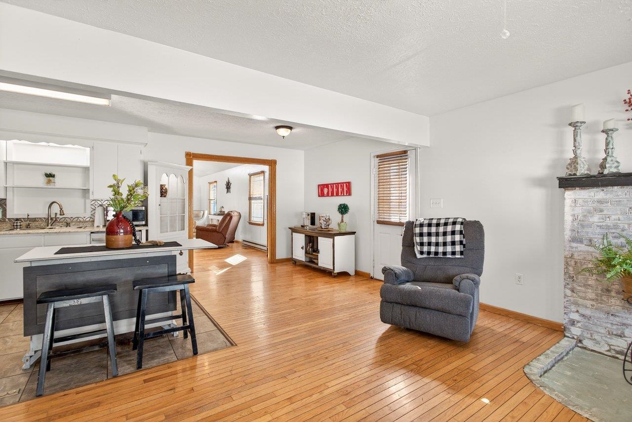 1960 MCCALL DR, DAYTON, Virginia 22821, 3 Bedrooms Bedrooms, ,2 BathroomsBathrooms,Residential,1960 MCCALL DR,672894 MLS # 672894 1960 MCCALL DR, DAYTON, Virginia 22821, 3 Bedrooms Bedrooms, ,2 BathroomsBathrooms,Residential,1960 MCCALL DR,672894 MLS # 672894