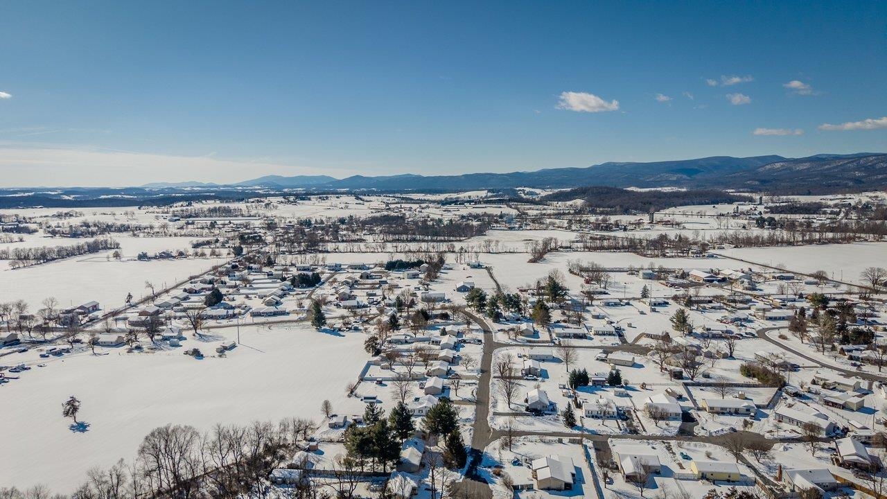 1960 MCCALL DR, DAYTON, Virginia 22821, 3 Bedrooms Bedrooms, ,2 BathroomsBathrooms,Residential,1960 MCCALL DR,672894 MLS # 672894 1960 MCCALL DR, DAYTON, Virginia 22821, 3 Bedrooms Bedrooms, ,2 BathroomsBathrooms,Residential,1960 MCCALL DR,672894 MLS # 672894