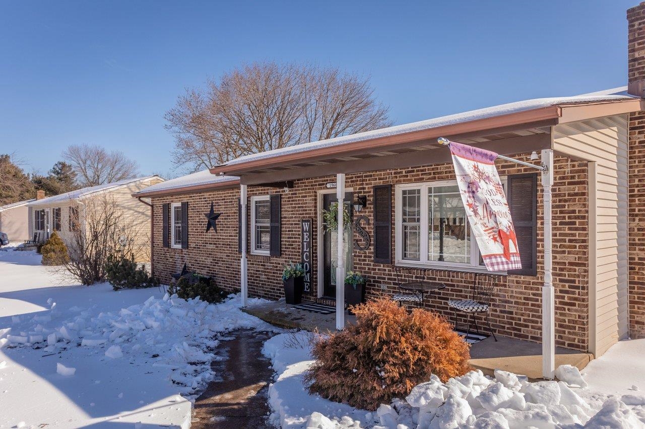 1960 MCCALL DR, DAYTON, Virginia 22821, 3 Bedrooms Bedrooms, ,2 BathroomsBathrooms,Residential,1960 MCCALL DR,672894 MLS # 672894 1960 MCCALL DR, DAYTON, Virginia 22821, 3 Bedrooms Bedrooms, ,2 BathroomsBathrooms,Residential,1960 MCCALL DR,672894 MLS # 672894