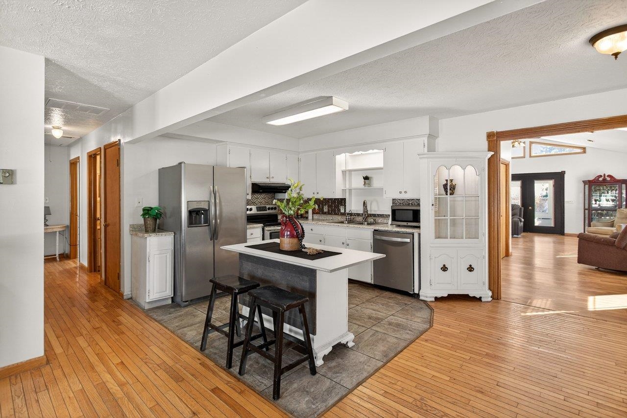 1960 MCCALL DR, DAYTON, Virginia 22821, 3 Bedrooms Bedrooms, ,2 BathroomsBathrooms,Residential,1960 MCCALL DR,672894 MLS # 672894 1960 MCCALL DR, DAYTON, Virginia 22821, 3 Bedrooms Bedrooms, ,2 BathroomsBathrooms,Residential,1960 MCCALL DR,672894 MLS # 672894