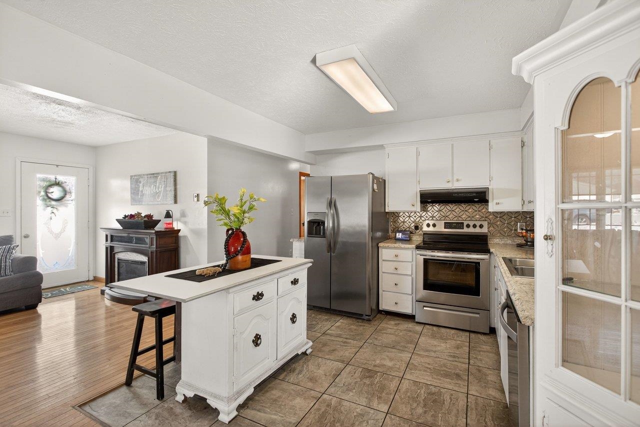 1960 MCCALL DR, DAYTON, Virginia 22821, 3 Bedrooms Bedrooms, ,2 BathroomsBathrooms,Residential,1960 MCCALL DR,672894 MLS # 672894 1960 MCCALL DR, DAYTON, Virginia 22821, 3 Bedrooms Bedrooms, ,2 BathroomsBathrooms,Residential,1960 MCCALL DR,672894 MLS # 672894