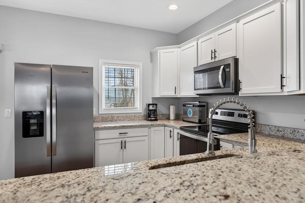 125 SPRING RIDGE LN, FAIRFIELD, Virginia 24435, 3 Bedrooms Bedrooms, ,2 BathroomsBathrooms,Residential,125 SPRING RIDGE LN,672898 MLS # 672898