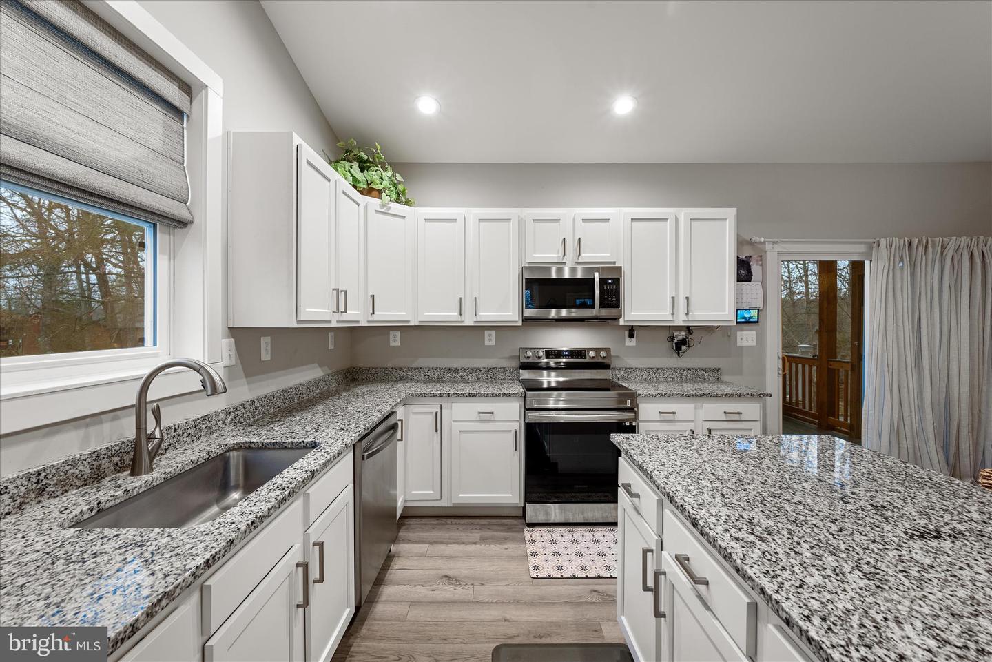 103 QUAIL CT, CROSS JUNCTION, Virginia 22625, 3 Bedrooms Bedrooms, ,2 BathroomsBathrooms,Residential,For sale,103 QUAIL CT,VAFV2038592 MLS # VAFV2038592 103 QUAIL CT, CROSS JUNCTION, Virginia 22625, 3 Bedrooms Bedrooms, ,2 BathroomsBathrooms,Residential,For sale,103 QUAIL CT,VAFV2038592 MLS # VAFV2038592