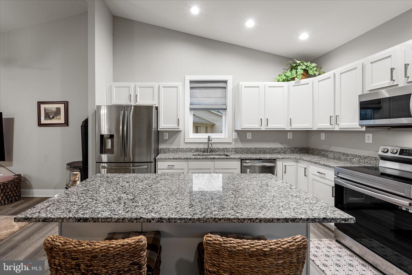 103 QUAIL CT, CROSS JUNCTION, Virginia 22625, 3 Bedrooms Bedrooms, ,2 BathroomsBathrooms,Residential,For sale,103 QUAIL CT,VAFV2038592 MLS # VAFV2038592 103 QUAIL CT, CROSS JUNCTION, Virginia 22625, 3 Bedrooms Bedrooms, ,2 BathroomsBathrooms,Residential,For sale,103 QUAIL CT,VAFV2038592 MLS # VAFV2038592