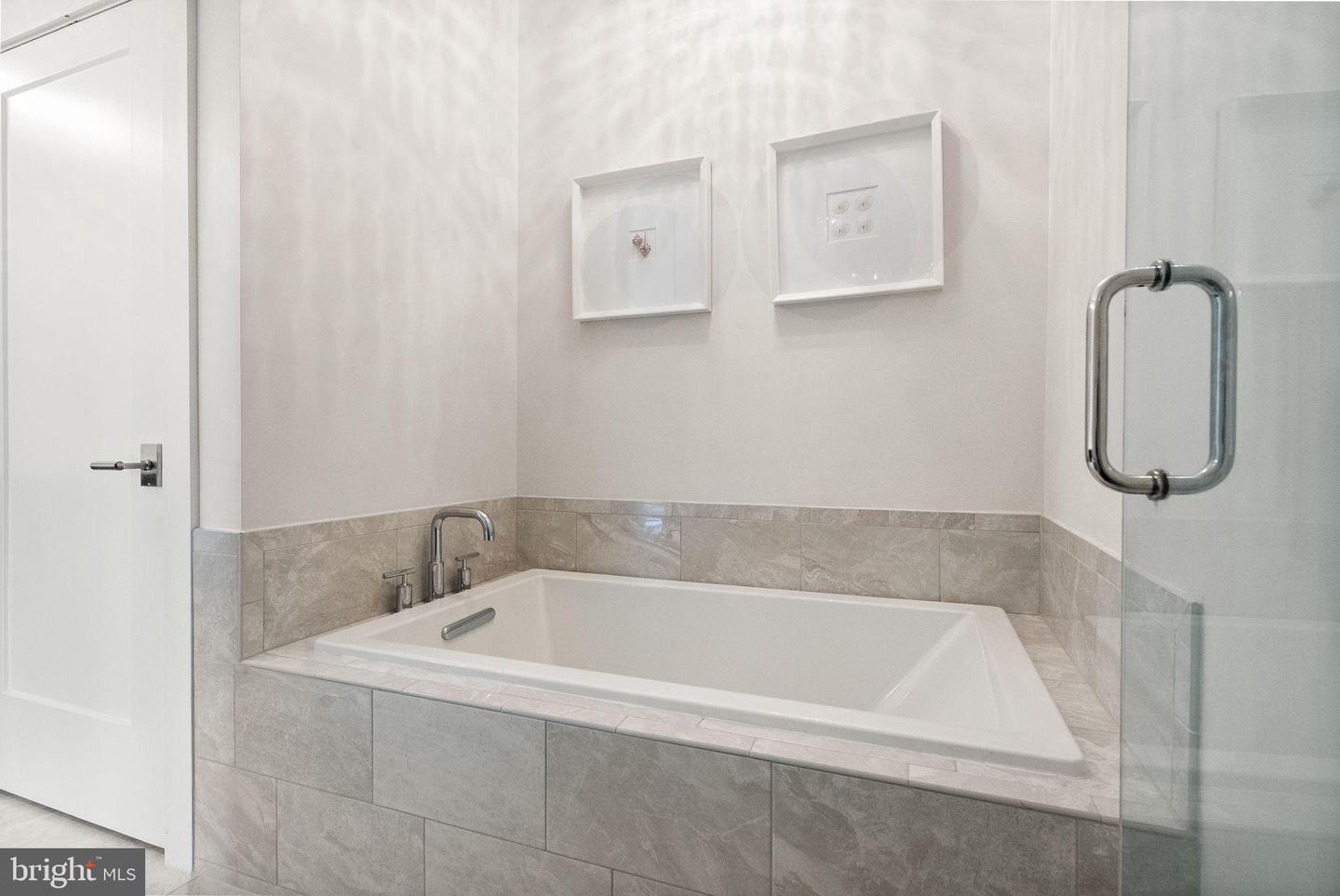 20304 NORTHPARK DR, ASHBURN, Virginia 20147, 5 Bedrooms Bedrooms, 16 Rooms Rooms,4 BathroomsBathrooms,Residential,For sale,20304 NORTHPARK DR,VALO2113100 MLS # VALO2113100