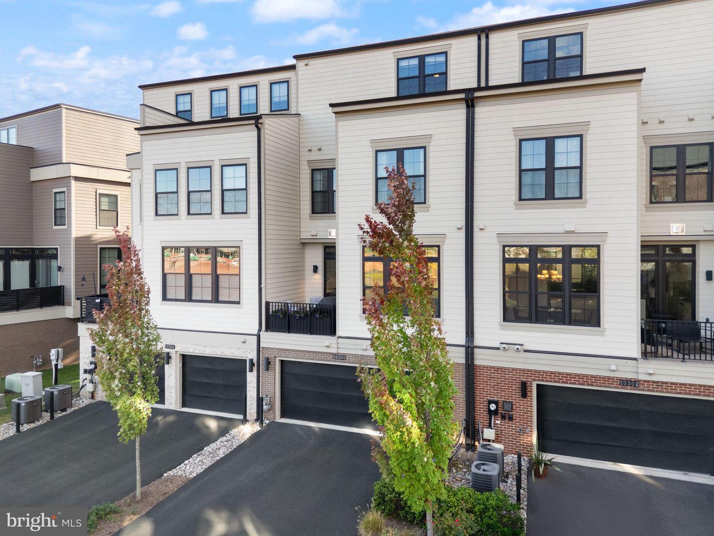 20304 NORTHPARK DR, ASHBURN, Virginia 20147, 5 Bedrooms Bedrooms, 16 Rooms Rooms,4 BathroomsBathrooms,Residential,For sale,20304 NORTHPARK DR,VALO2113100 MLS # VALO2113100