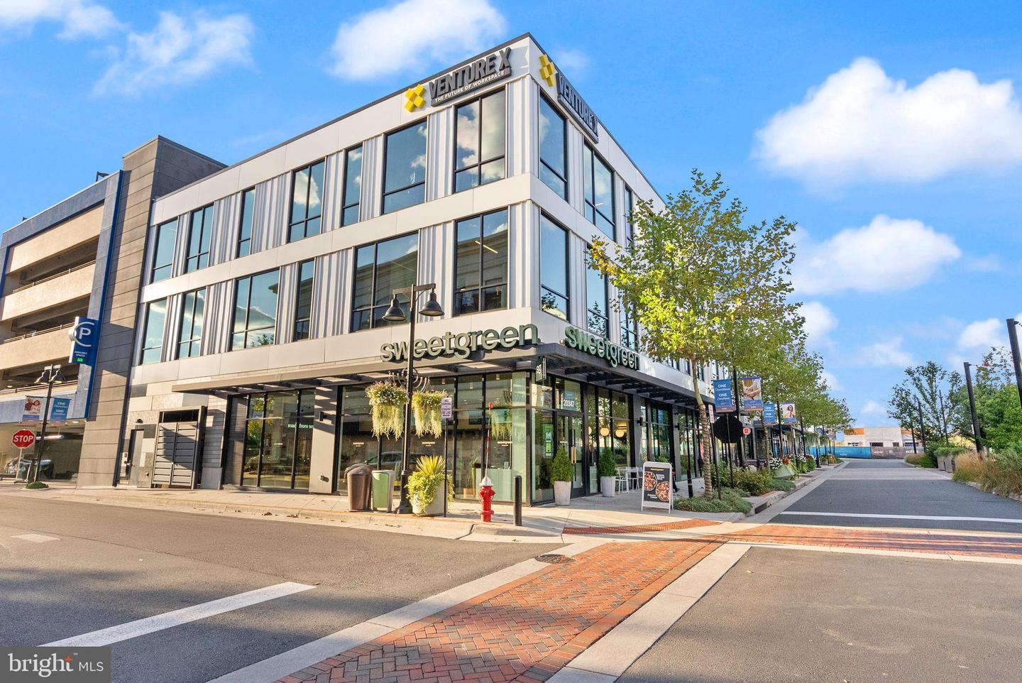 20304 NORTHPARK DR, ASHBURN, Virginia 20147, 5 Bedrooms Bedrooms, 16 Rooms Rooms,4 BathroomsBathrooms,Residential,For sale,20304 NORTHPARK DR,VALO2113100 MLS # VALO2113100