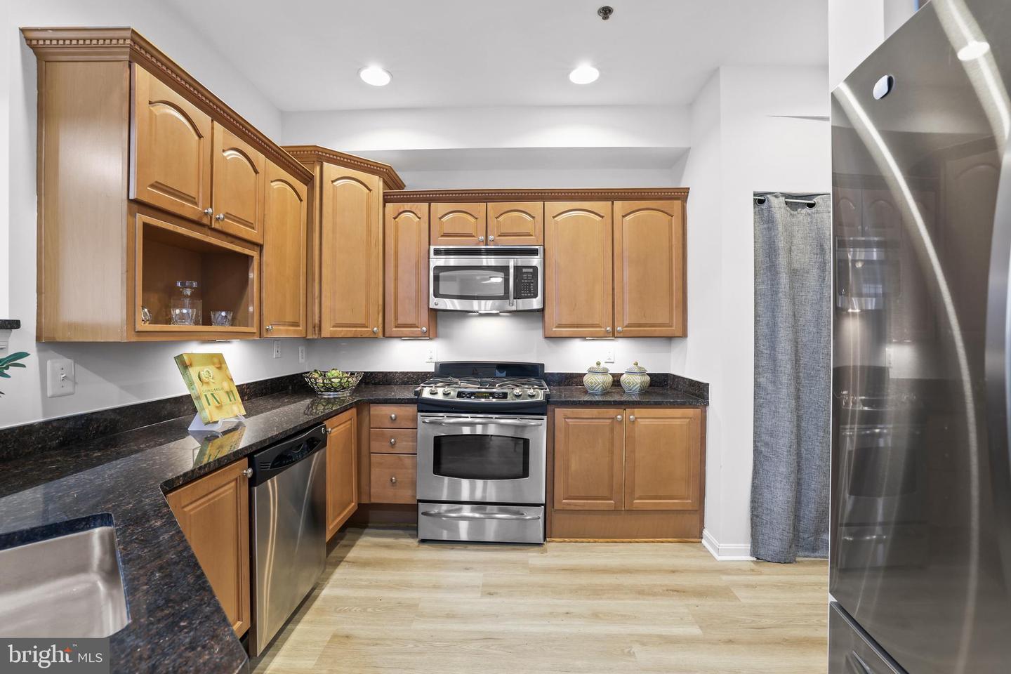 7057 HUNTLEY RUN PL #120, ALEXANDRIA, Virginia 22306, 2 Bedrooms Bedrooms, ,2 BathroomsBathrooms,Residential,For sale,7057 HUNTLEY RUN PL #120,VAFX2285768 MLS # VAFX2285768