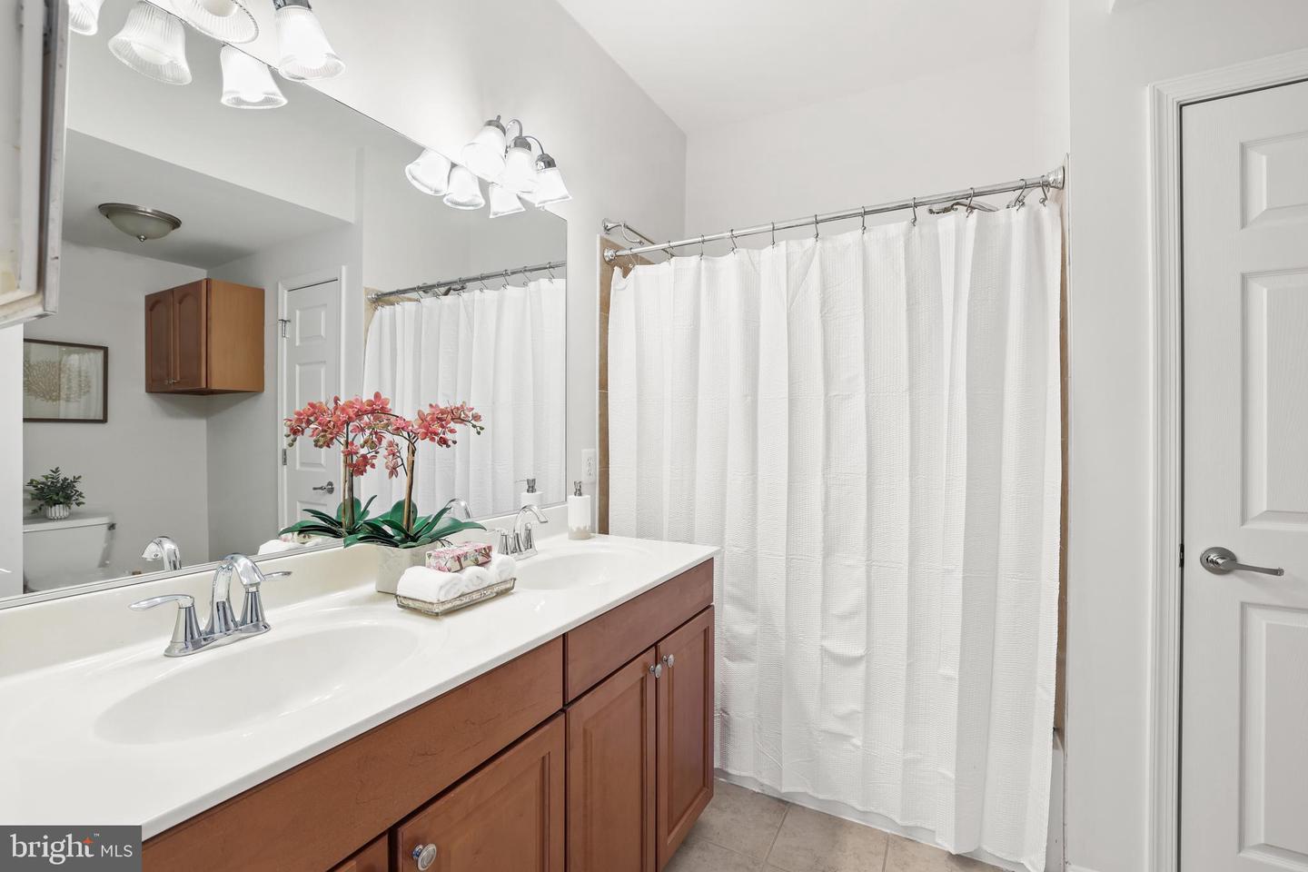 7057 HUNTLEY RUN PL #120, ALEXANDRIA, Virginia 22306, 2 Bedrooms Bedrooms, ,2 BathroomsBathrooms,Residential,For sale,7057 HUNTLEY RUN PL #120,VAFX2285768 MLS # VAFX2285768