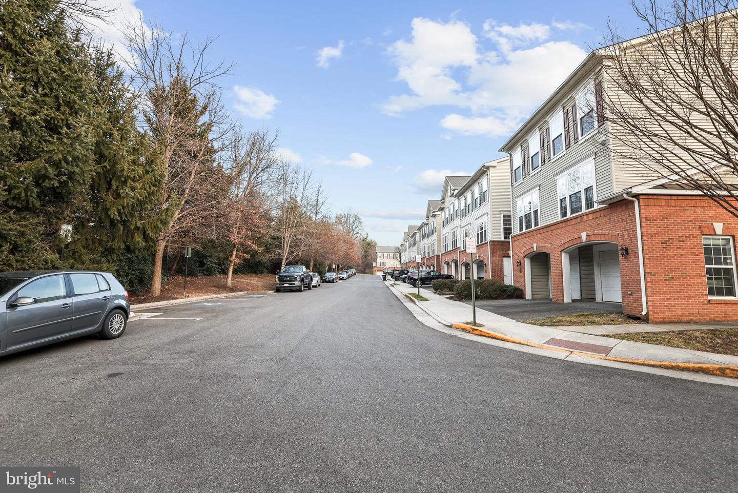 7057 HUNTLEY RUN PL #120, ALEXANDRIA, Virginia 22306, 2 Bedrooms Bedrooms, ,2 BathroomsBathrooms,Residential,For sale,7057 HUNTLEY RUN PL #120,VAFX2285768 MLS # VAFX2285768