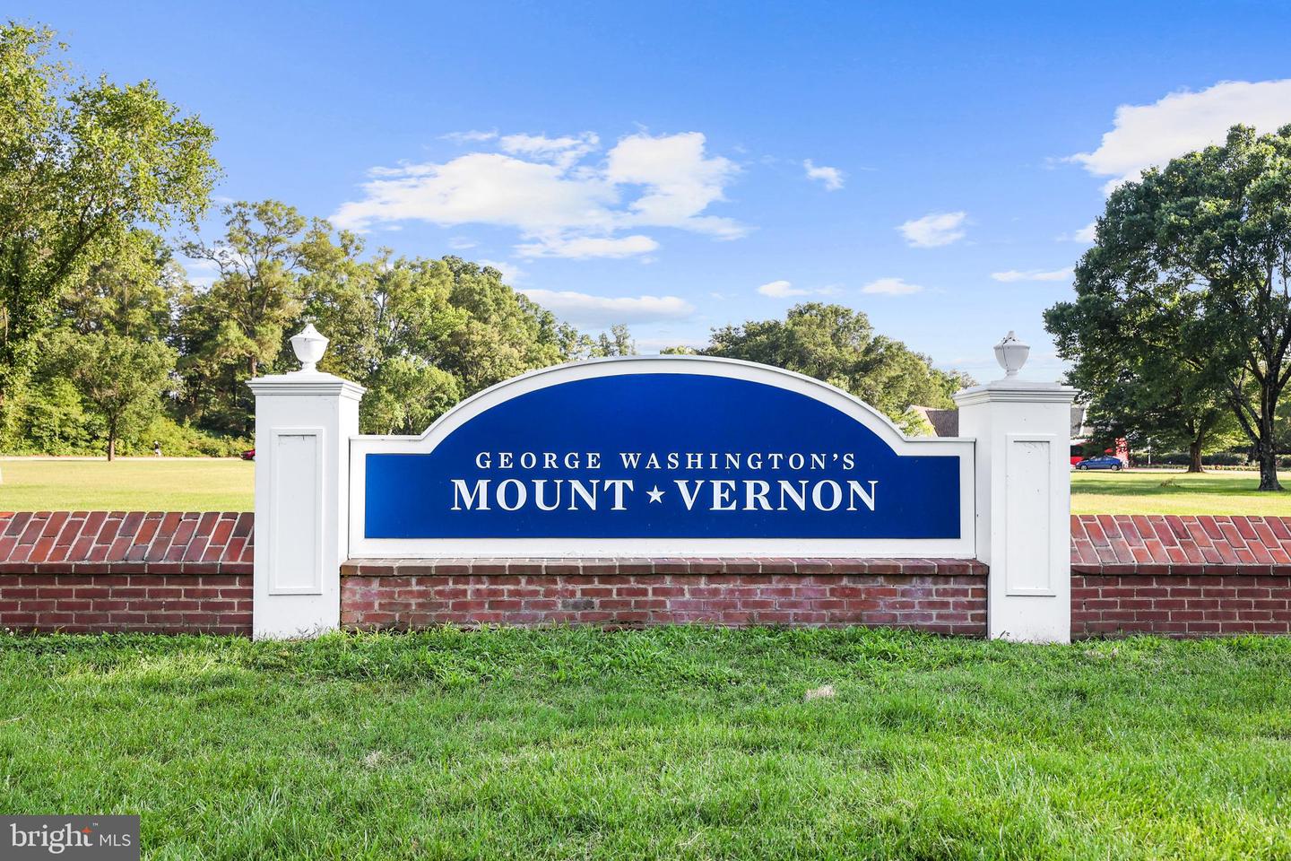 7057 HUNTLEY RUN PL #120, ALEXANDRIA, Virginia 22306, 2 Bedrooms Bedrooms, ,2 BathroomsBathrooms,Residential,For sale,7057 HUNTLEY RUN PL #120,VAFX2285768 MLS # VAFX2285768