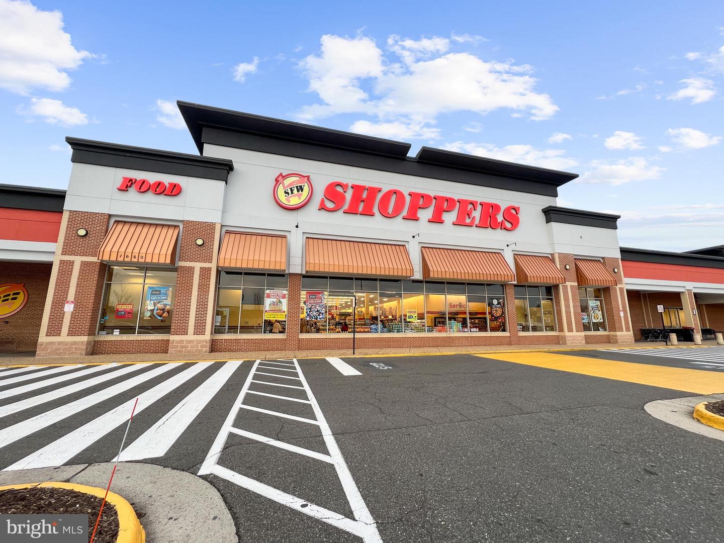 7057 HUNTLEY RUN PL #120, ALEXANDRIA, Virginia 22306, 2 Bedrooms Bedrooms, ,2 BathroomsBathrooms,Residential,For sale,7057 HUNTLEY RUN PL #120,VAFX2285768 MLS # VAFX2285768