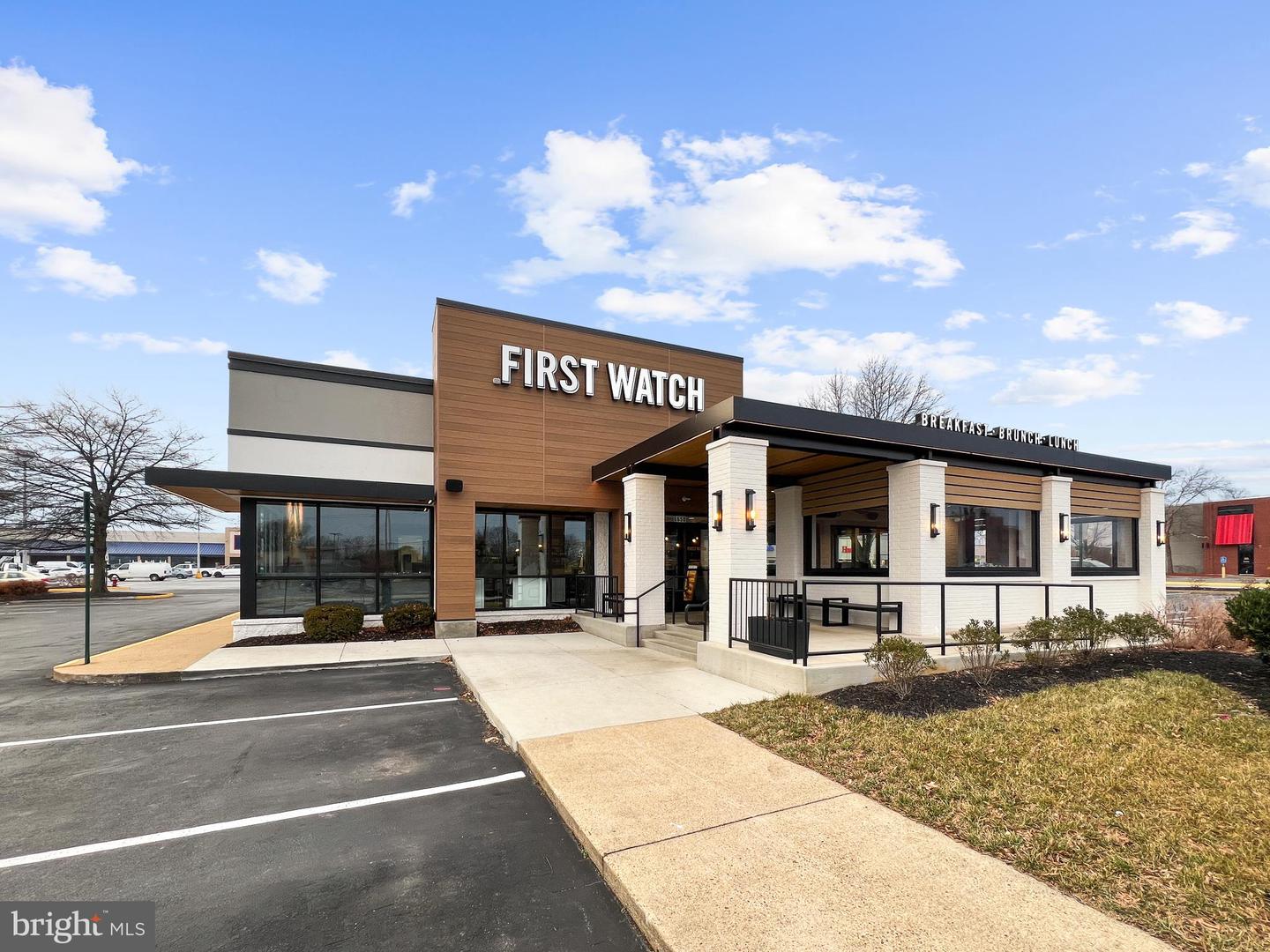 7057 HUNTLEY RUN PL #120, ALEXANDRIA, Virginia 22306, 2 Bedrooms Bedrooms, ,2 BathroomsBathrooms,Residential,For sale,7057 HUNTLEY RUN PL #120,VAFX2285768 MLS # VAFX2285768