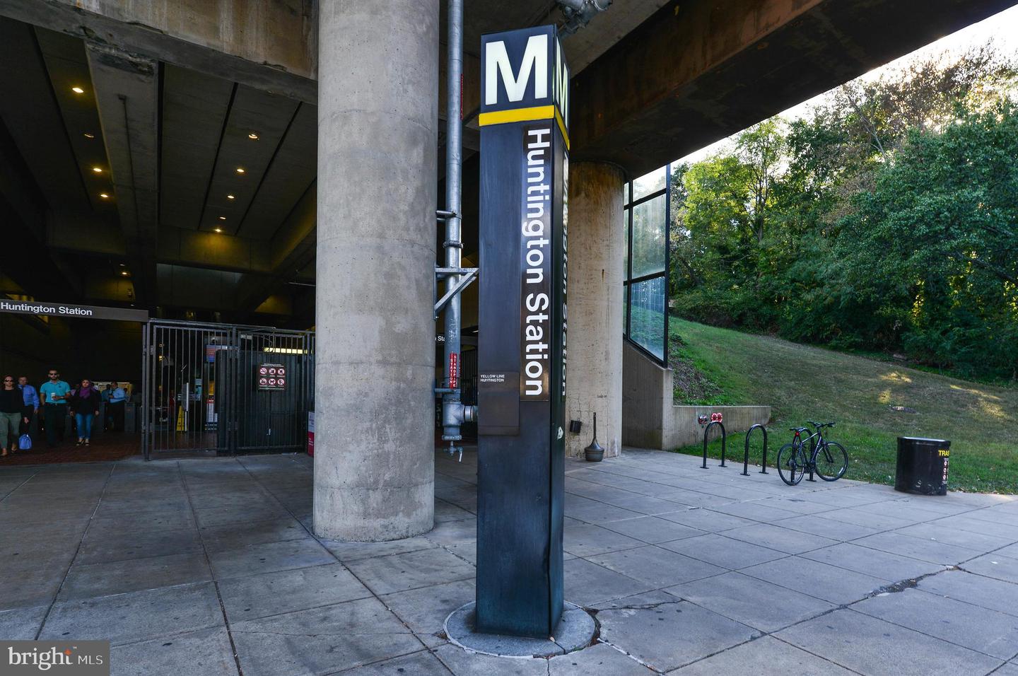 7057 HUNTLEY RUN PL #120, ALEXANDRIA, Virginia 22306, 2 Bedrooms Bedrooms, ,2 BathroomsBathrooms,Residential,For sale,7057 HUNTLEY RUN PL #120,VAFX2285768 MLS # VAFX2285768