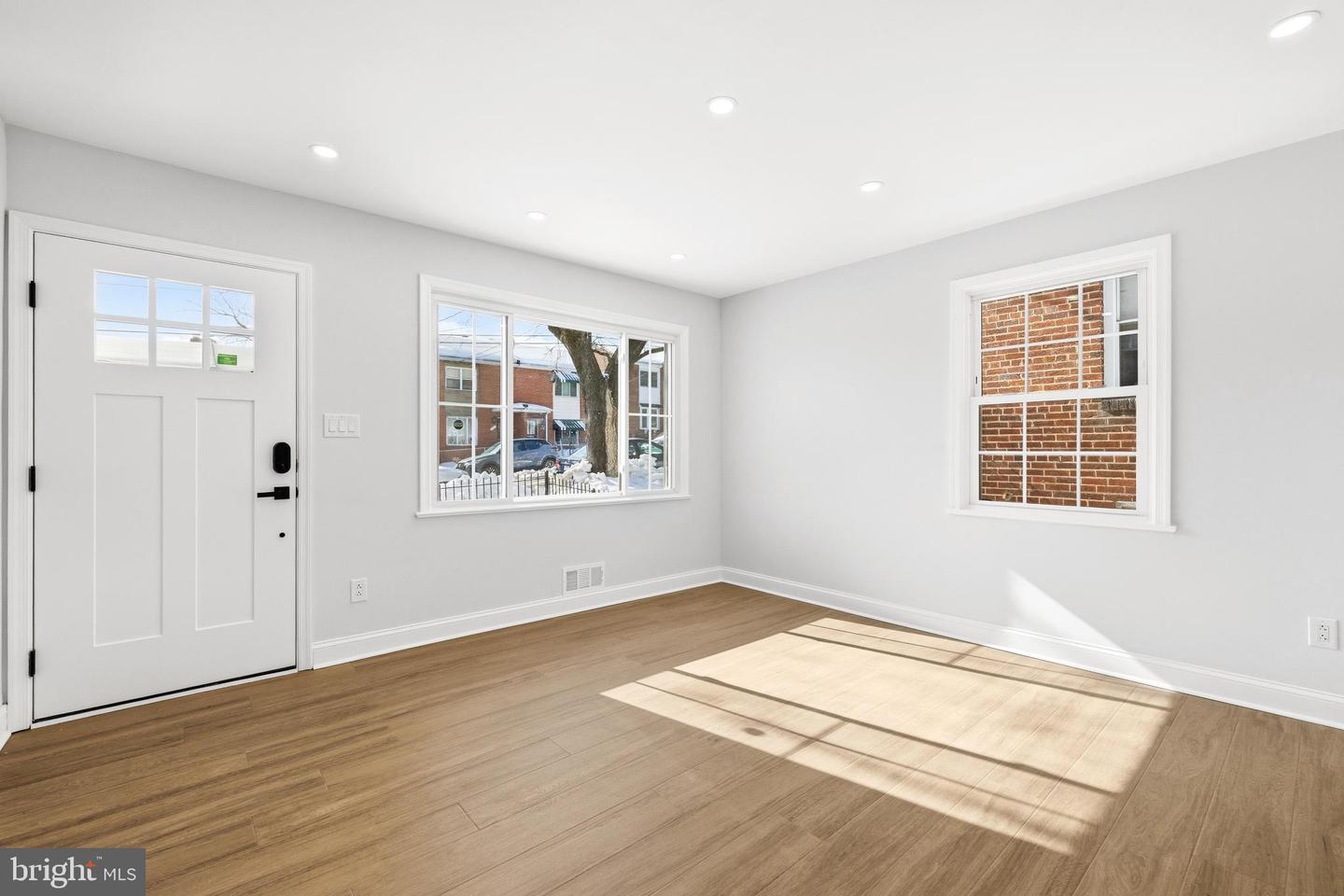 334 NICHOLSON ST NE, WASHINGTON, District Of Columbia 20011, 3 Bedrooms Bedrooms, 6 Rooms Rooms,2 BathroomsBathrooms,Residential,For sale,334 NICHOLSON ST NE,DCDC2241478 MLS # DCDC2241478