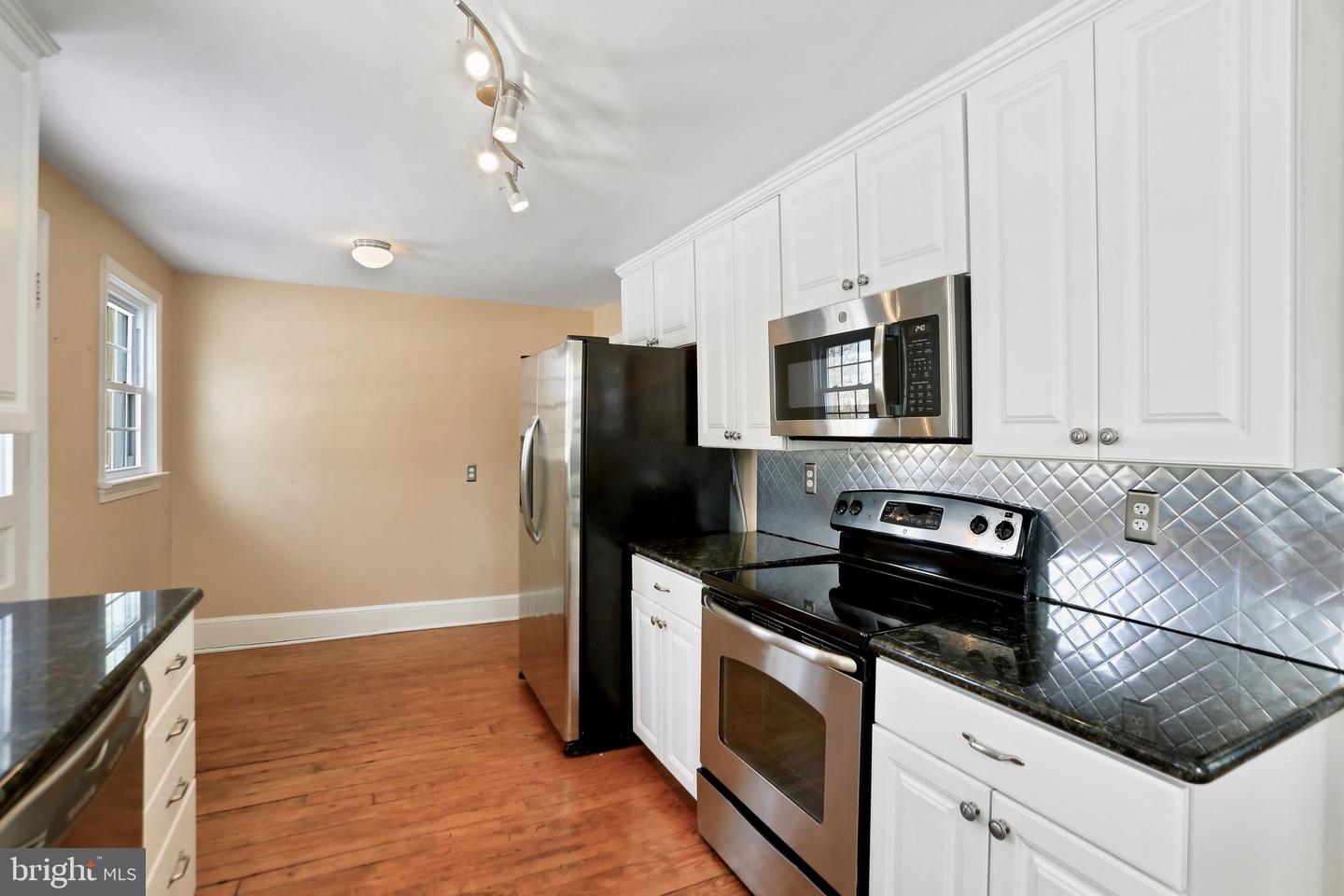 391 E COLONIAL HWY, HAMILTON, Virginia 20158, 3 Bedrooms Bedrooms, ,2 BathroomsBathrooms,Residential,For sale,391 E COLONIAL HWY,VALO2114162 MLS # VALO2114162