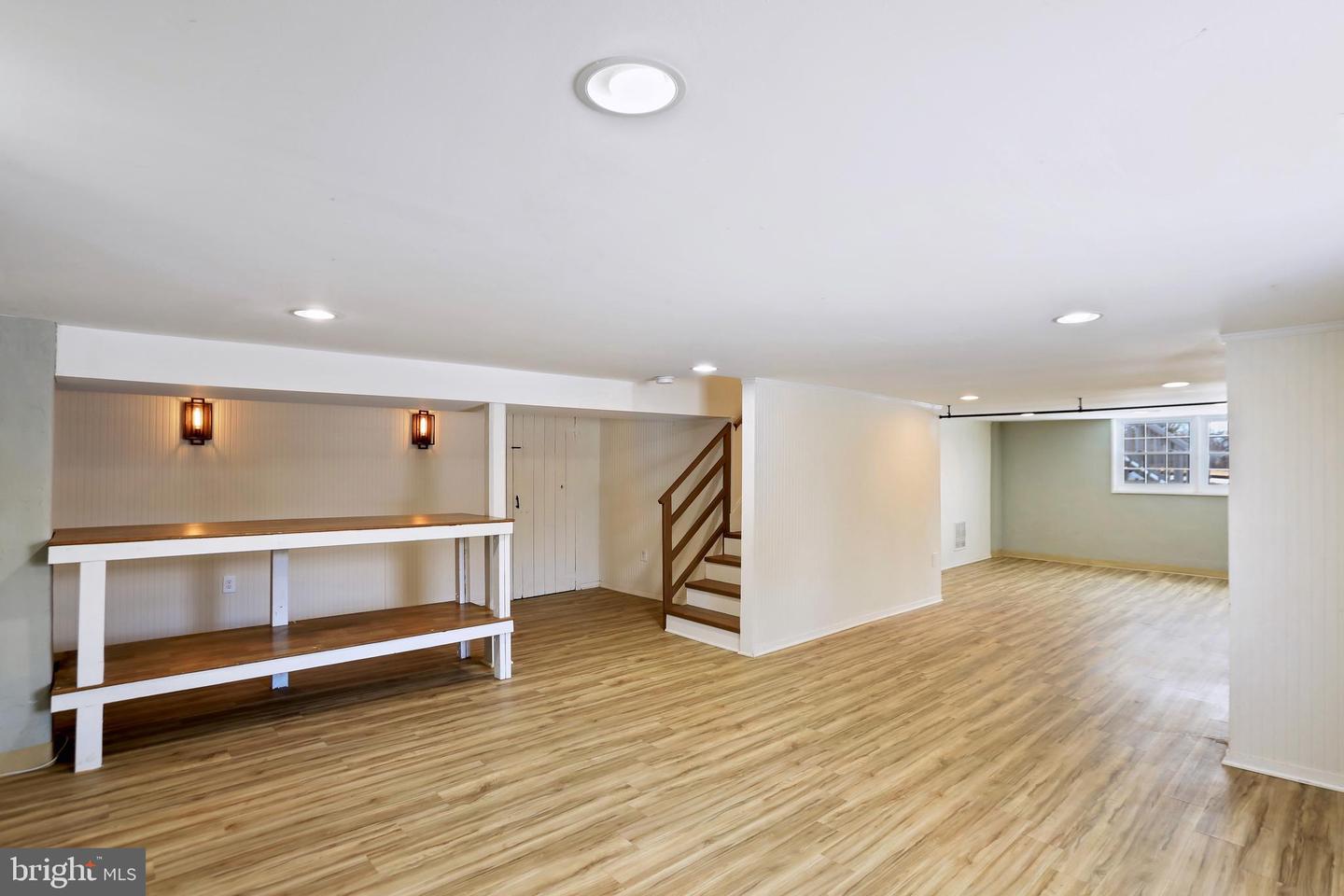 391 E COLONIAL HWY, HAMILTON, Virginia 20158, 3 Bedrooms Bedrooms, ,2 BathroomsBathrooms,Residential,For sale,391 E COLONIAL HWY,VALO2114162 MLS # VALO2114162