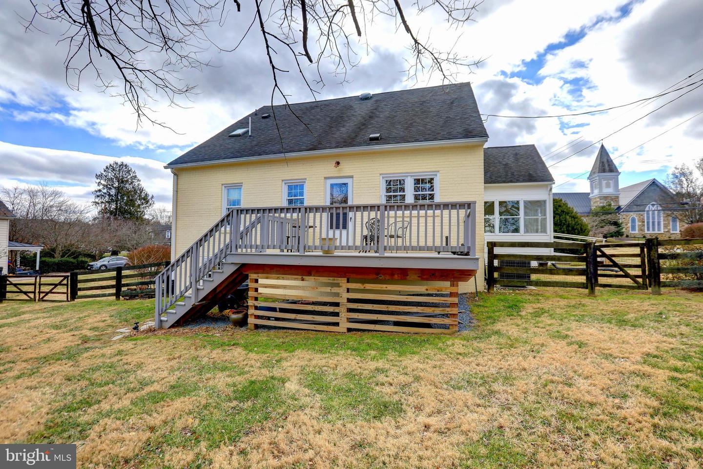 391 E COLONIAL HWY, HAMILTON, Virginia 20158, 3 Bedrooms Bedrooms, ,2 BathroomsBathrooms,Residential,For sale,391 E COLONIAL HWY,VALO2114162 MLS # VALO2114162