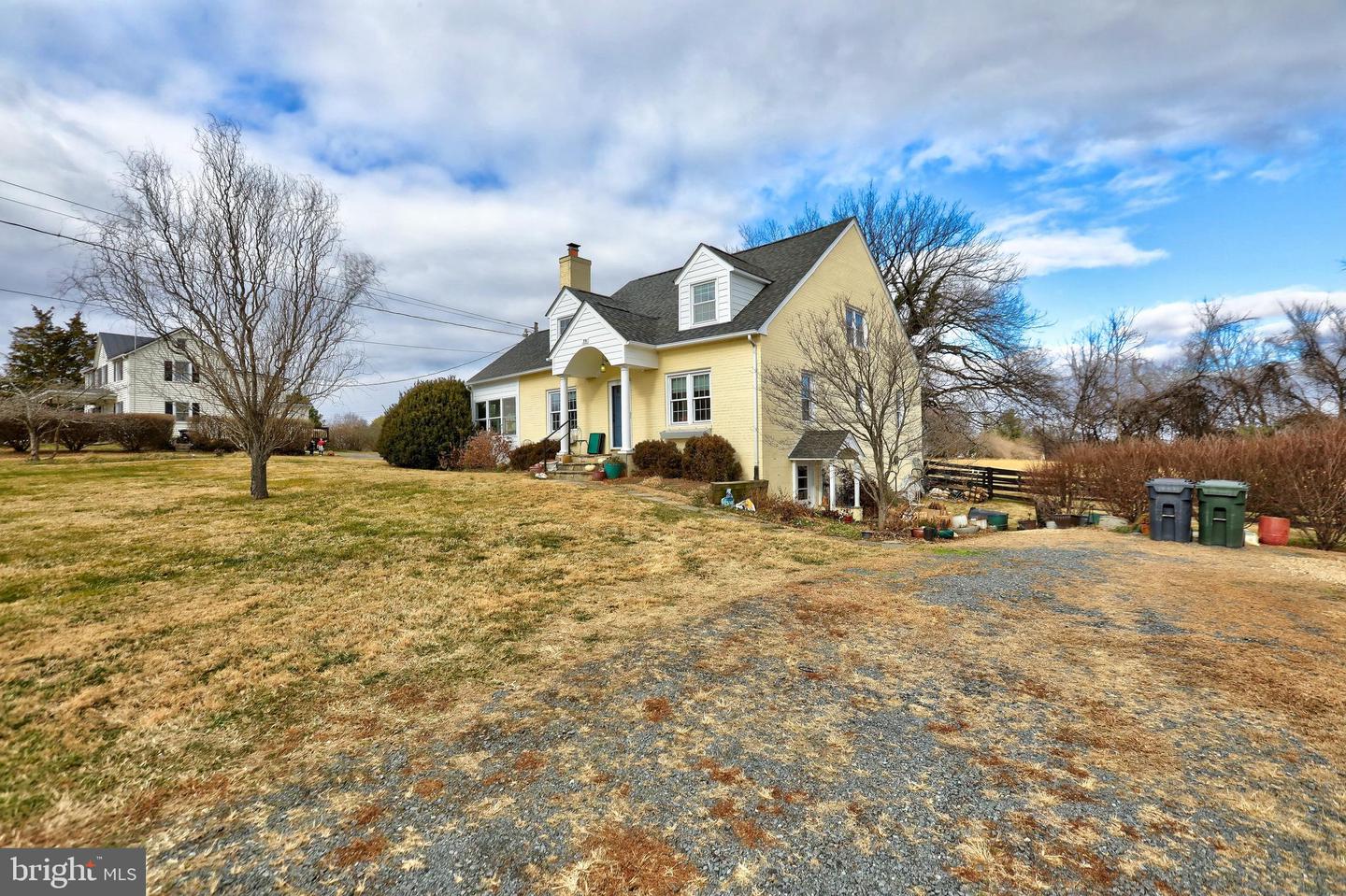 391 E COLONIAL HWY, HAMILTON, Virginia 20158, 3 Bedrooms Bedrooms, ,2 BathroomsBathrooms,Residential,For sale,391 E COLONIAL HWY,VALO2114162 MLS # VALO2114162