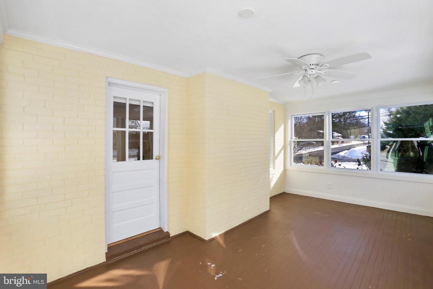 391 E COLONIAL HWY, HAMILTON, Virginia 20158, 3 Bedrooms Bedrooms, ,2 BathroomsBathrooms,Residential,For sale,391 E COLONIAL HWY,VALO2114162 MLS # VALO2114162