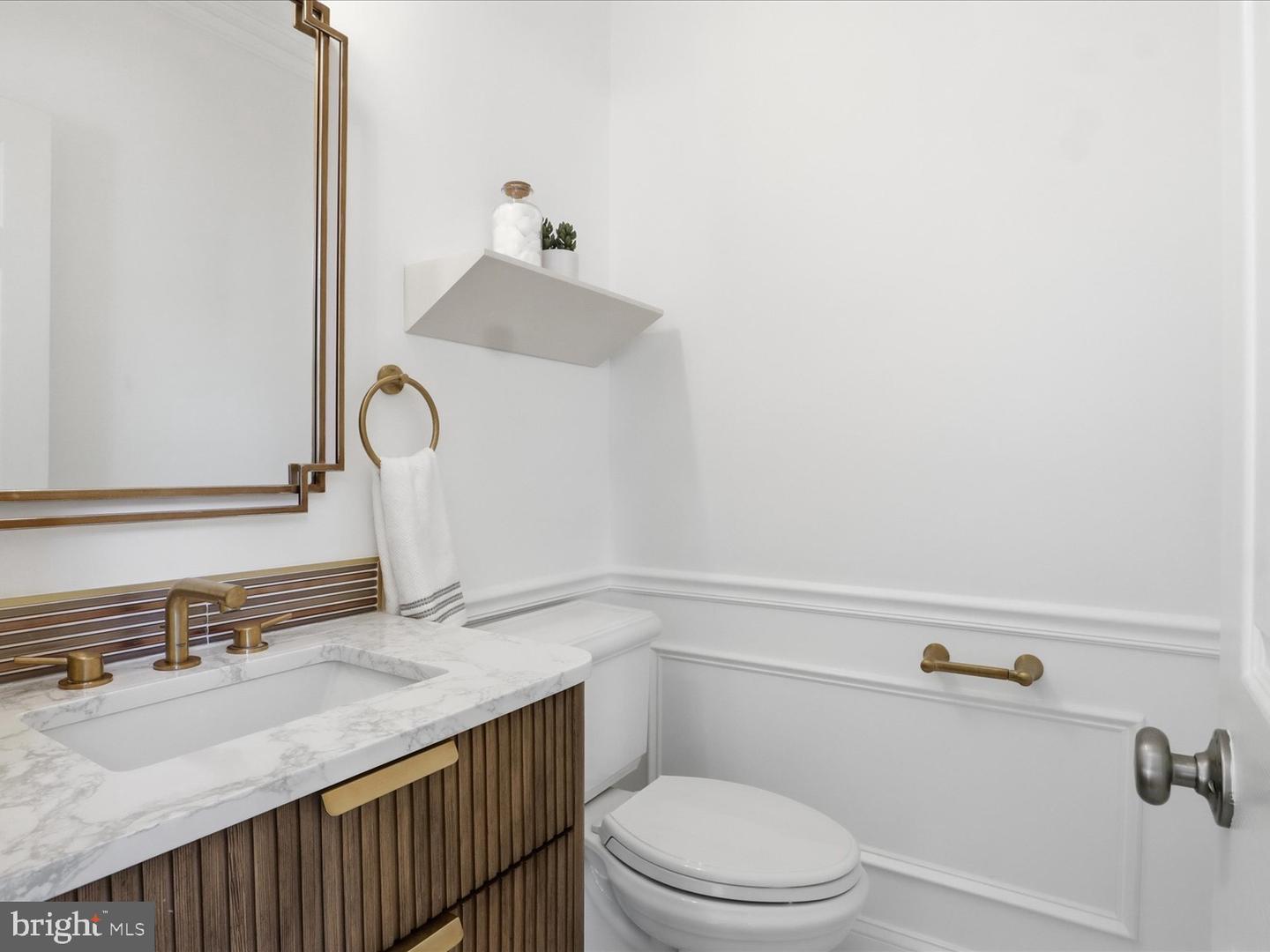 2310 COLONEL LINDSAY CT, FALLS CHURCH, Virginia 22043, 5 Bedrooms Bedrooms, ,4 BathroomsBathrooms,Residential,For sale,2310 COLONEL LINDSAY CT,VAFX2286288 MLS # VAFX2286288