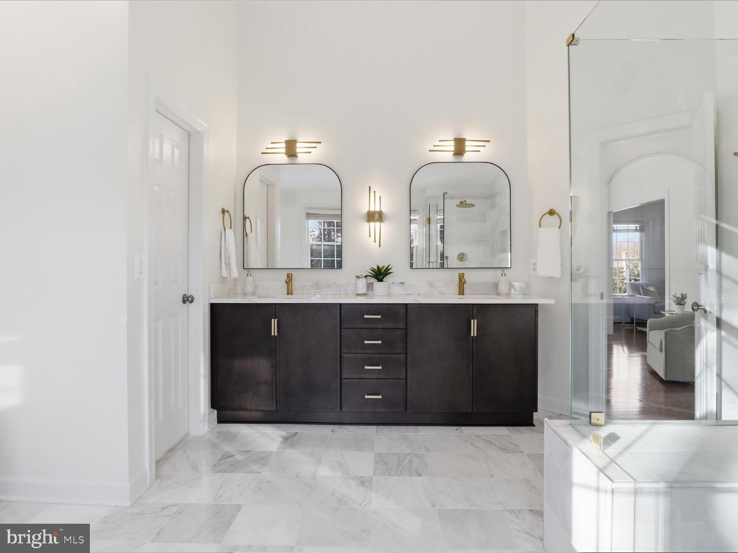 2310 COLONEL LINDSAY CT, FALLS CHURCH, Virginia 22043, 5 Bedrooms Bedrooms, ,4 BathroomsBathrooms,Residential,For sale,2310 COLONEL LINDSAY CT,VAFX2286288 MLS # VAFX2286288