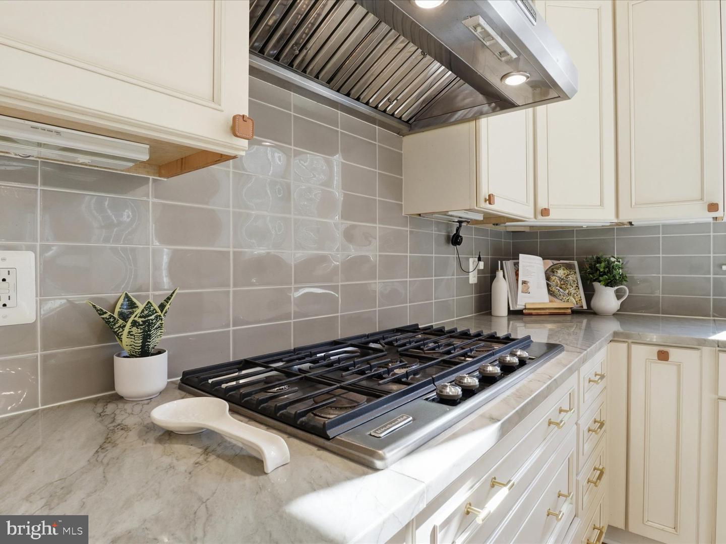 2310 COLONEL LINDSAY CT, FALLS CHURCH, Virginia 22043, 5 Bedrooms Bedrooms, ,4 BathroomsBathrooms,Residential,For sale,2310 COLONEL LINDSAY CT,VAFX2286288 MLS # VAFX2286288