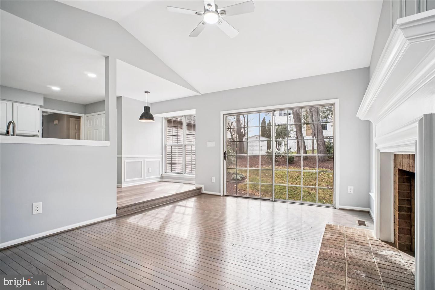 12318 VALLEY HIGH RD, HERNDON, Virginia 20170, 3 Bedrooms Bedrooms, ,3 BathroomsBathrooms,Residential,For sale,12318 VALLEY HIGH RD,VAFX2286740 MLS # VAFX2286740