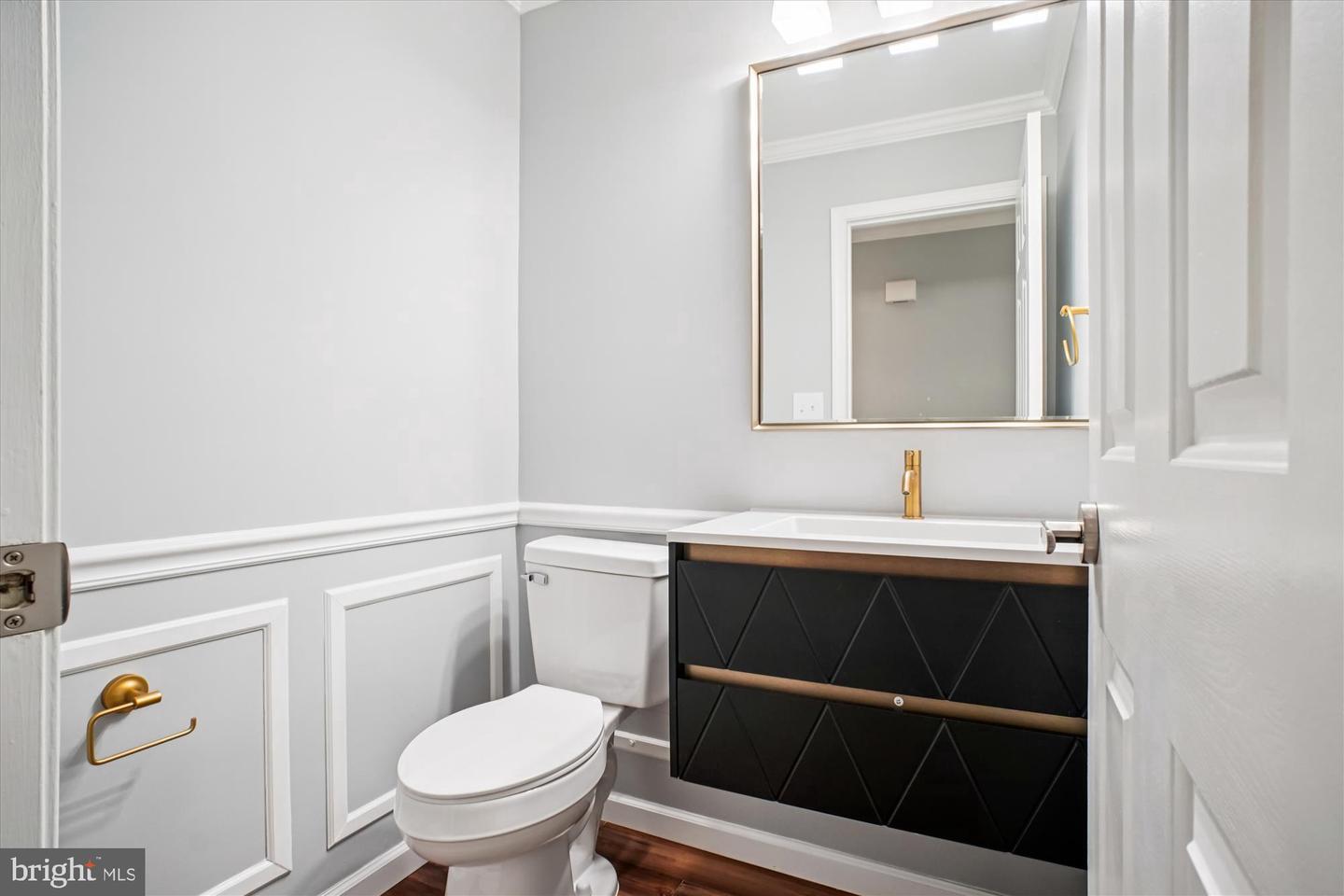 12318 VALLEY HIGH RD, HERNDON, Virginia 20170, 3 Bedrooms Bedrooms, ,3 BathroomsBathrooms,Residential,For sale,12318 VALLEY HIGH RD,VAFX2286740 MLS # VAFX2286740