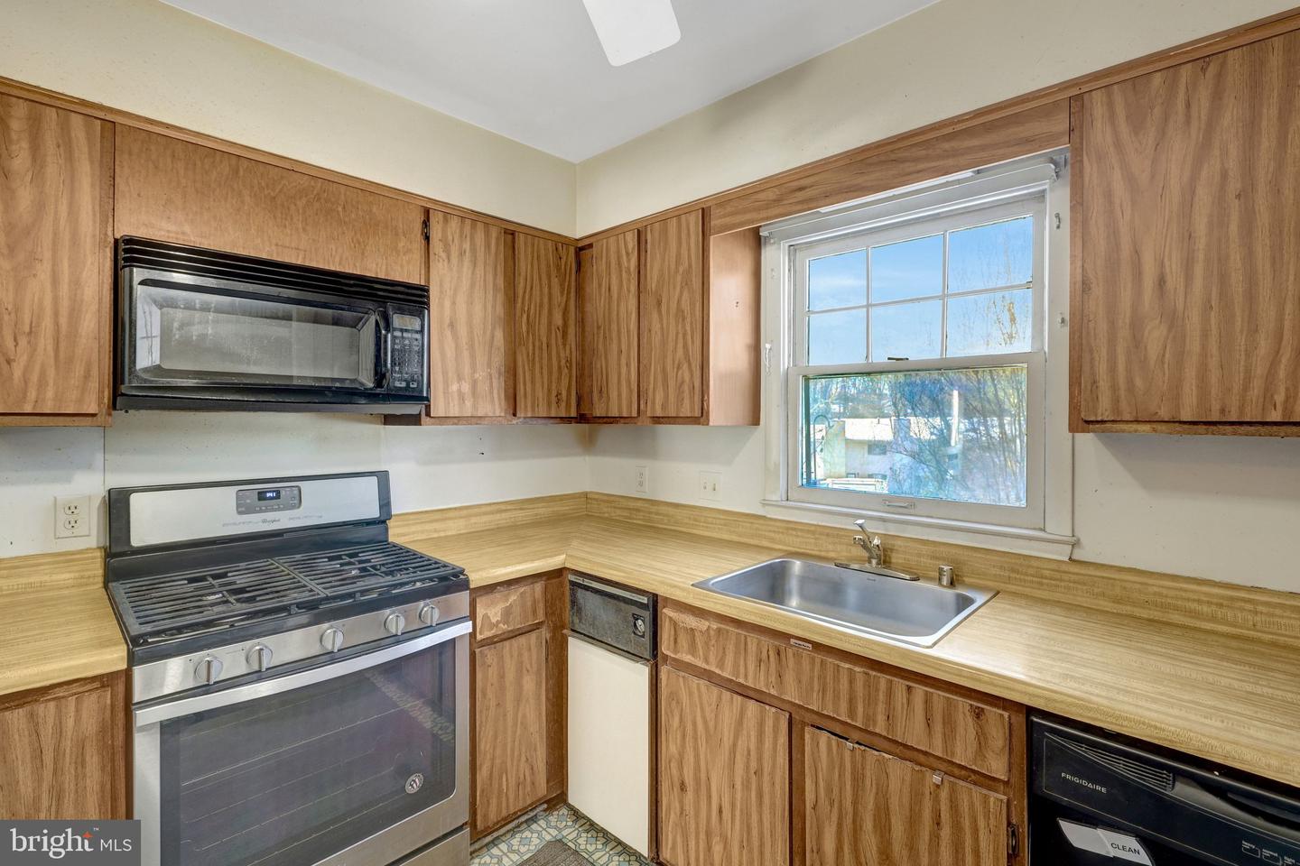 3090 WHITE BIRCH CT, FAIRFAX, Virginia 22031, 3 Bedrooms Bedrooms, ,3 BathroomsBathrooms,Residential,For sale,3090 WHITE BIRCH CT,VAFX2286884 MLS # VAFX2286884