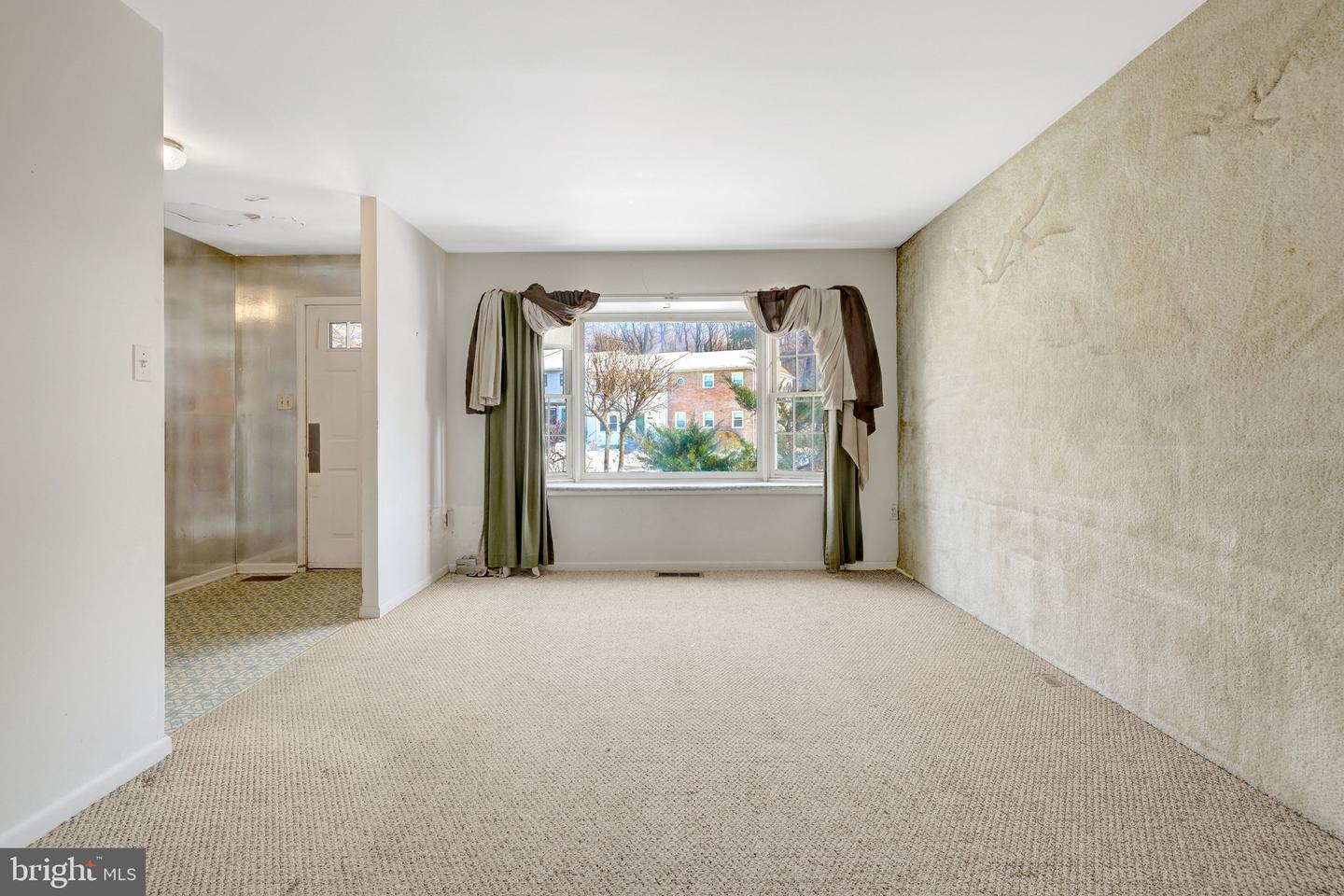 3090 WHITE BIRCH CT, FAIRFAX, Virginia 22031, 3 Bedrooms Bedrooms, ,3 BathroomsBathrooms,Residential,For sale,3090 WHITE BIRCH CT,VAFX2286884 MLS # VAFX2286884