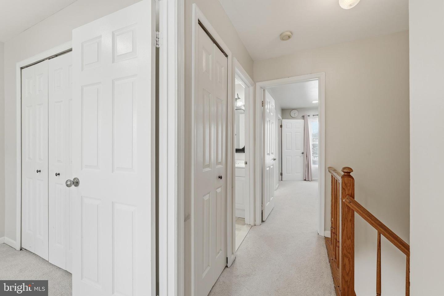 5826 WESTWATER CT, CENTREVILLE, Virginia 20121, 3 Bedrooms Bedrooms, 7 Rooms Rooms,2 BathroomsBathrooms,Residential,For sale,5826 WESTWATER CT,VAFX2286954 MLS # VAFX2286954