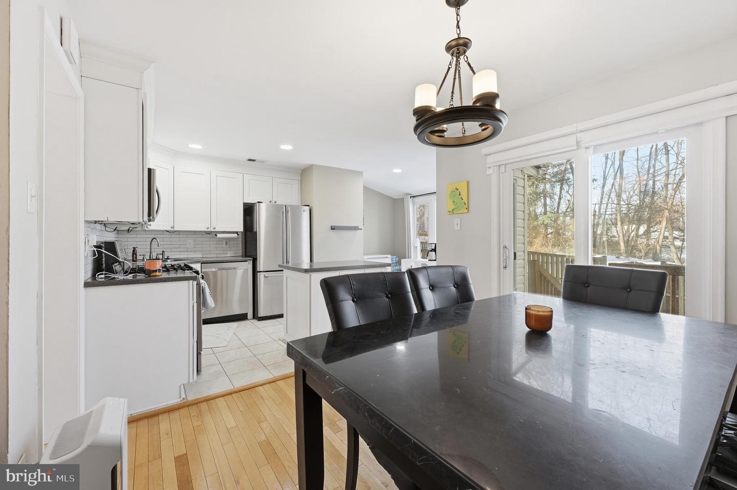 5826 WESTWATER CT, CENTREVILLE, Virginia 20121, 3 Bedrooms Bedrooms, 7 Rooms Rooms,2 BathroomsBathrooms,Residential,For sale,5826 WESTWATER CT,VAFX2286954 MLS # VAFX2286954