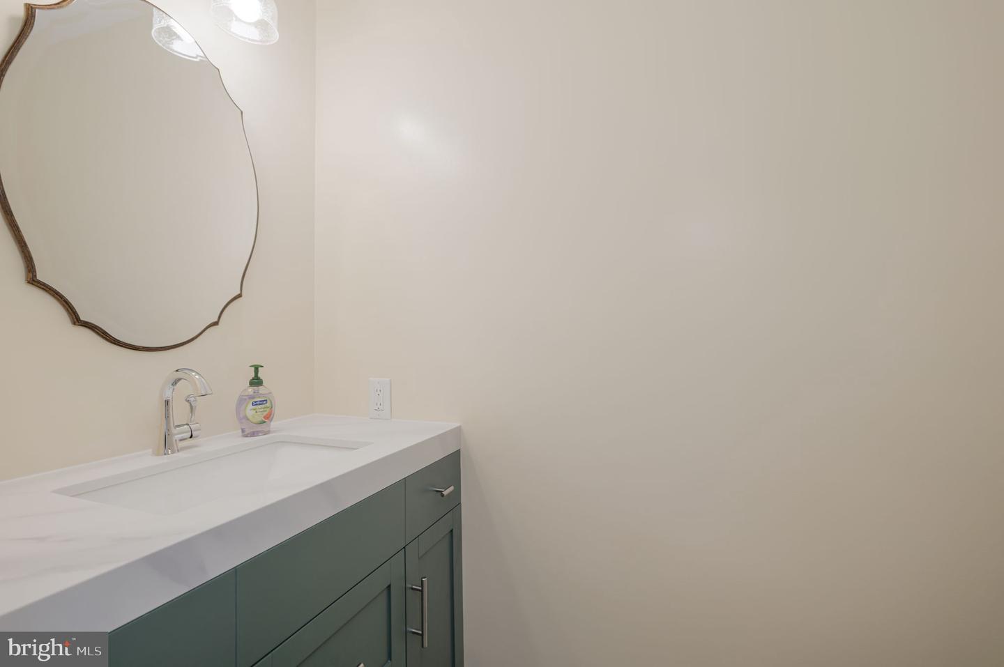 6005 SOUTHWARD WAY, ALEXANDRIA, Virginia 22315, 3 Bedrooms Bedrooms, ,3 BathroomsBathrooms,Residential,For sale,6005 SOUTHWARD WAY,VAFX2287076 MLS # VAFX2287076