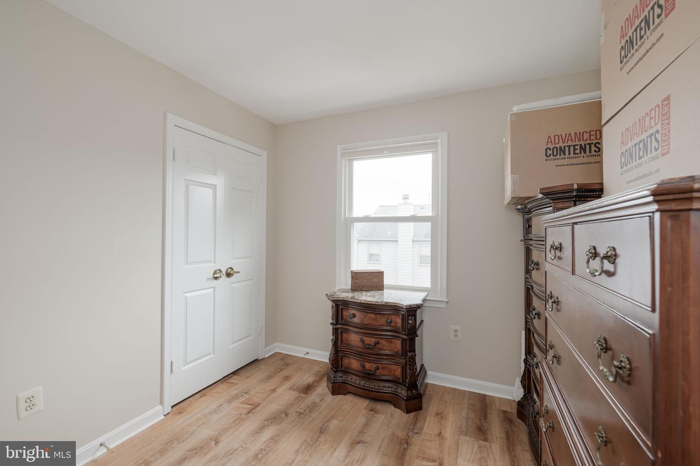 6005 SOUTHWARD WAY, ALEXANDRIA, Virginia 22315, 3 Bedrooms Bedrooms, ,3 BathroomsBathrooms,Residential,For sale,6005 SOUTHWARD WAY,VAFX2287076 MLS # VAFX2287076