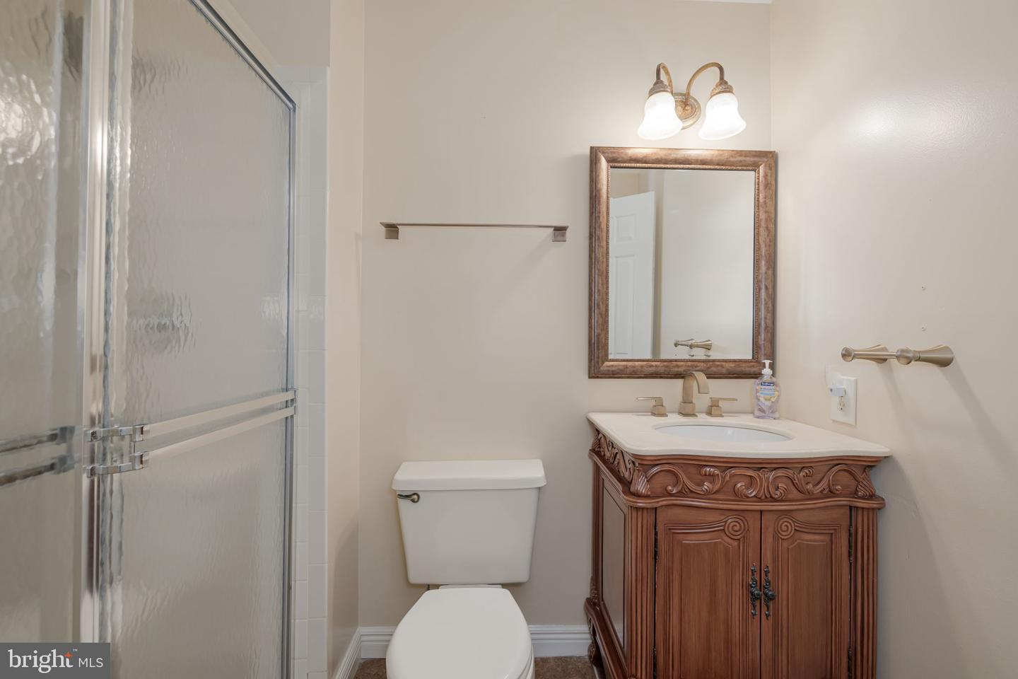 6005 SOUTHWARD WAY, ALEXANDRIA, Virginia 22315, 3 Bedrooms Bedrooms, ,3 BathroomsBathrooms,Residential,For sale,6005 SOUTHWARD WAY,VAFX2287076 MLS # VAFX2287076