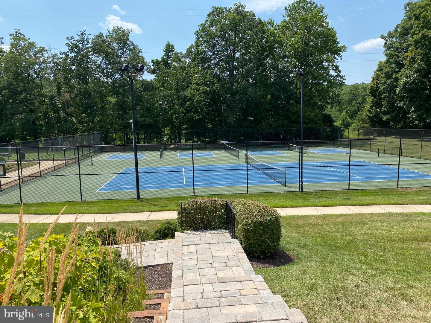 6005 SOUTHWARD WAY, ALEXANDRIA, Virginia 22315, 3 Bedrooms Bedrooms, ,3 BathroomsBathrooms,Residential,For sale,6005 SOUTHWARD WAY,VAFX2287076 MLS # VAFX2287076