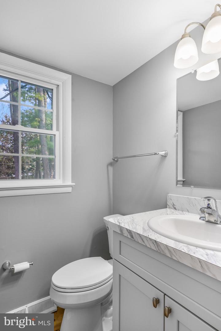 125 BRUNSWICK RD, STEPHENS CITY, Virginia 22655, 2 Bedrooms Bedrooms, ,1 BathroomBathrooms,Residential,For sale,125 BRUNSWICK RD,VAFV2039184 MLS # VAFV2039184