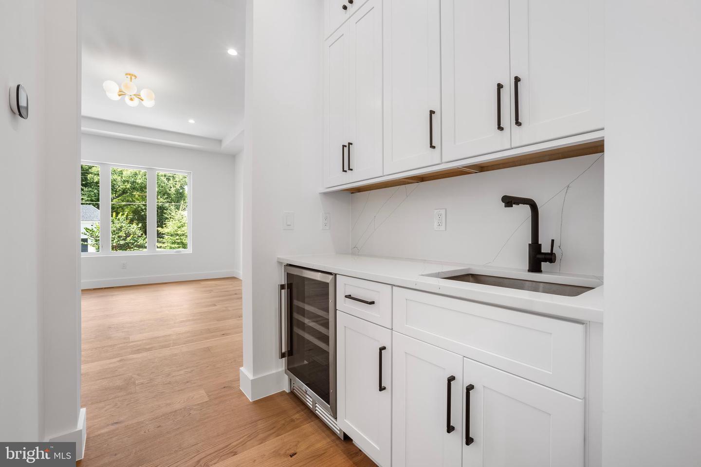 1935 FOXHALL RD, MCLEAN, Virginia 22101, 6 Bedrooms Bedrooms, ,6 BathroomsBathrooms,Residential,For sale,1935 FOXHALL RD,VAFX2287446 MLS # VAFX2287446