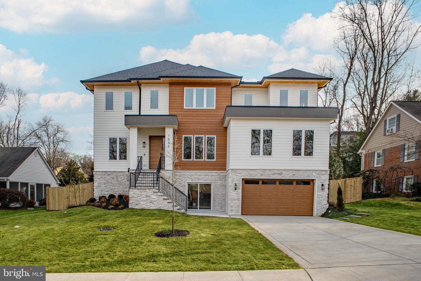 1935 FOXHALL RD, MCLEAN, Virginia 22101, 6 Bedrooms Bedrooms, ,6 BathroomsBathrooms,Residential,For sale,1935 FOXHALL RD,VAFX2287446 MLS # VAFX2287446